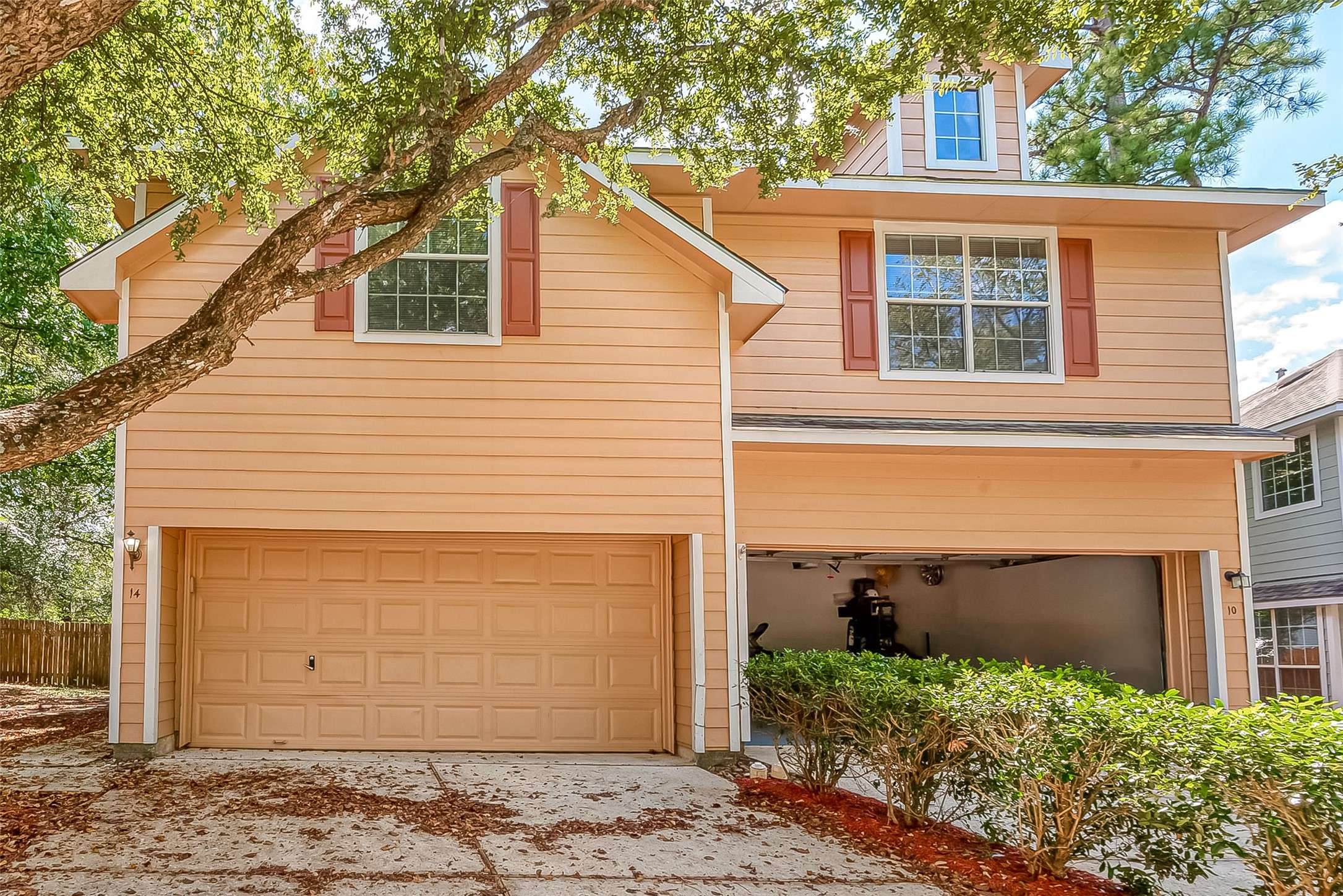 The Woodlands, TX 77382,14 Scenic Brook CT