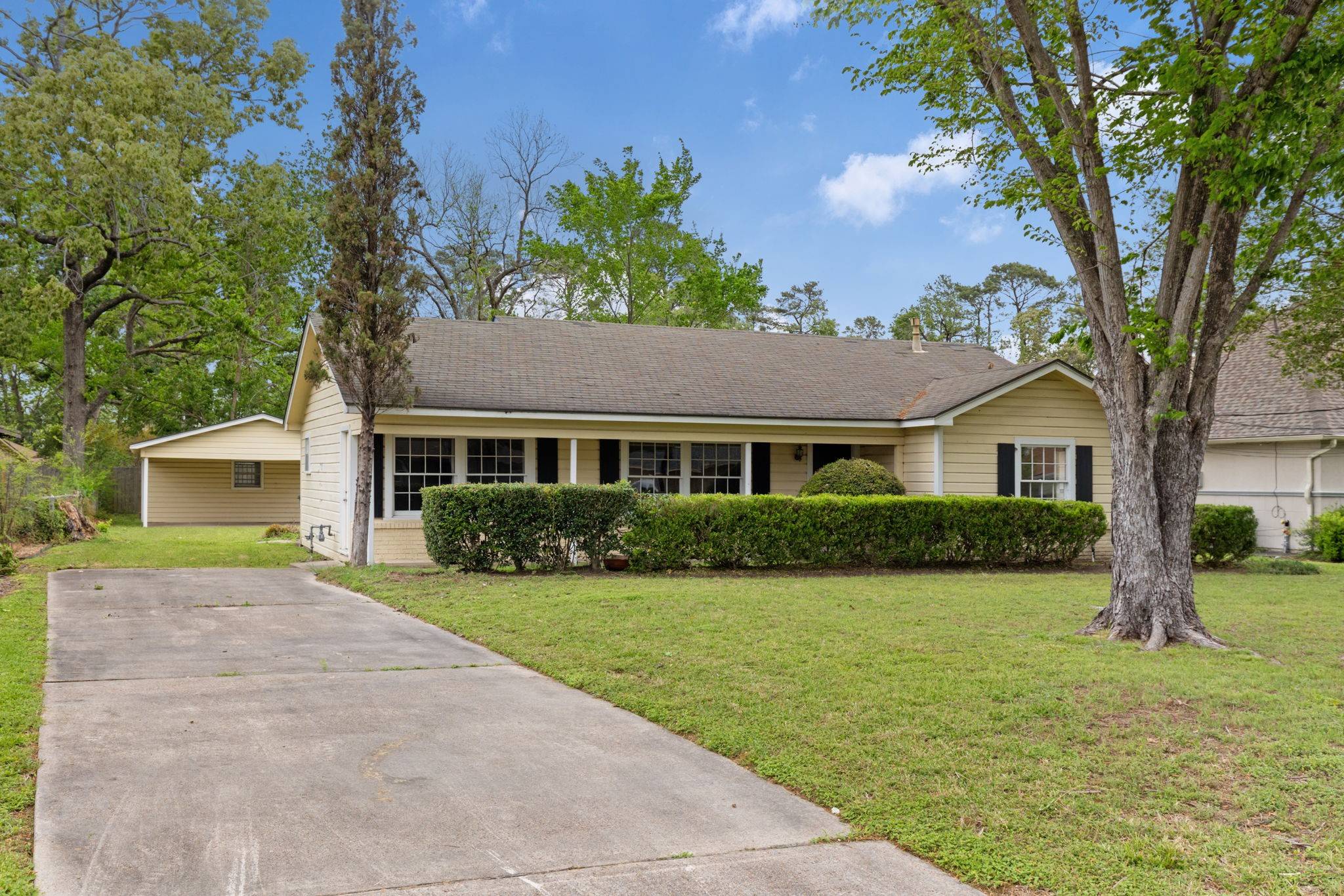 Houston, TX 77092,4010 Ascot LN