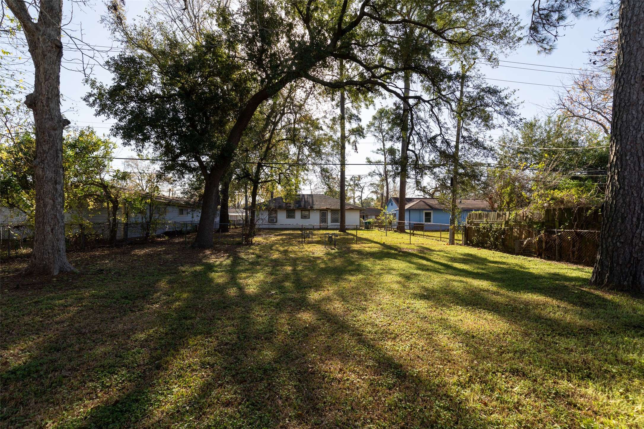 Houston, TX 77016,7252 Parker RD