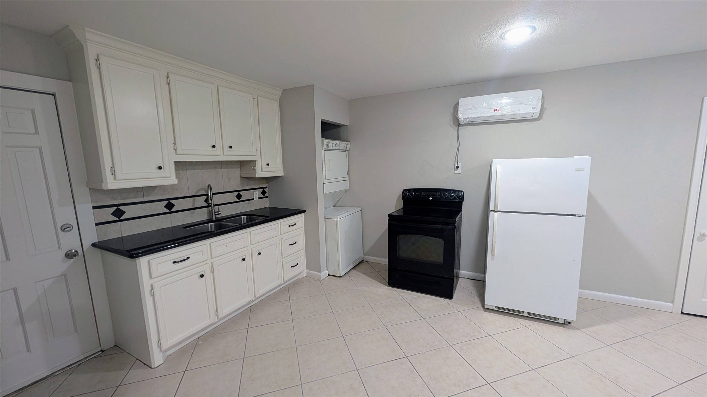 Houston, TX 77007,811 1/2 Sabine ST