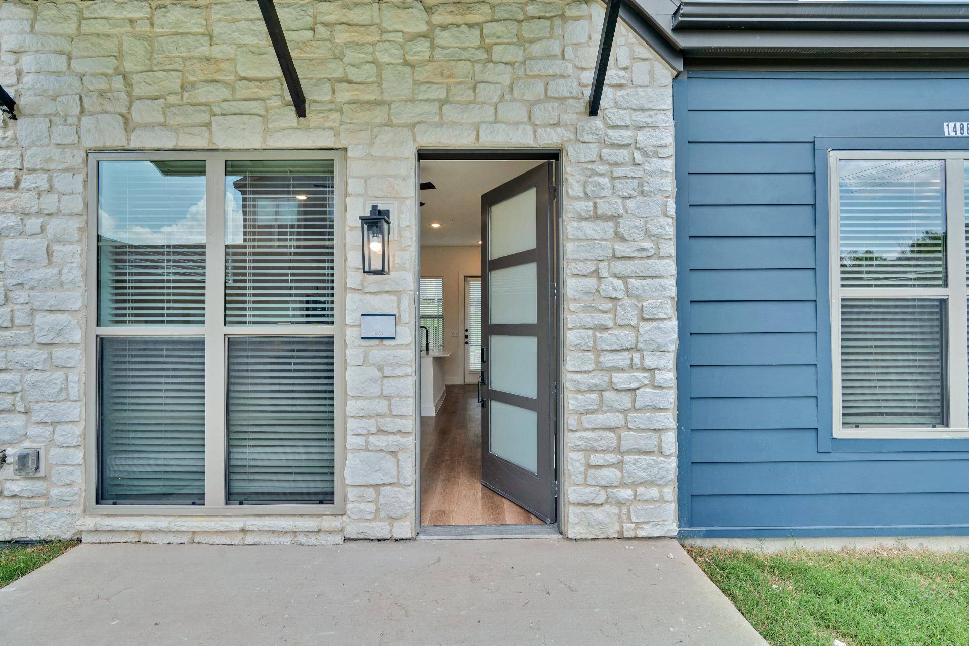 Garland, TX 75040,1672-408 Retriever RD
