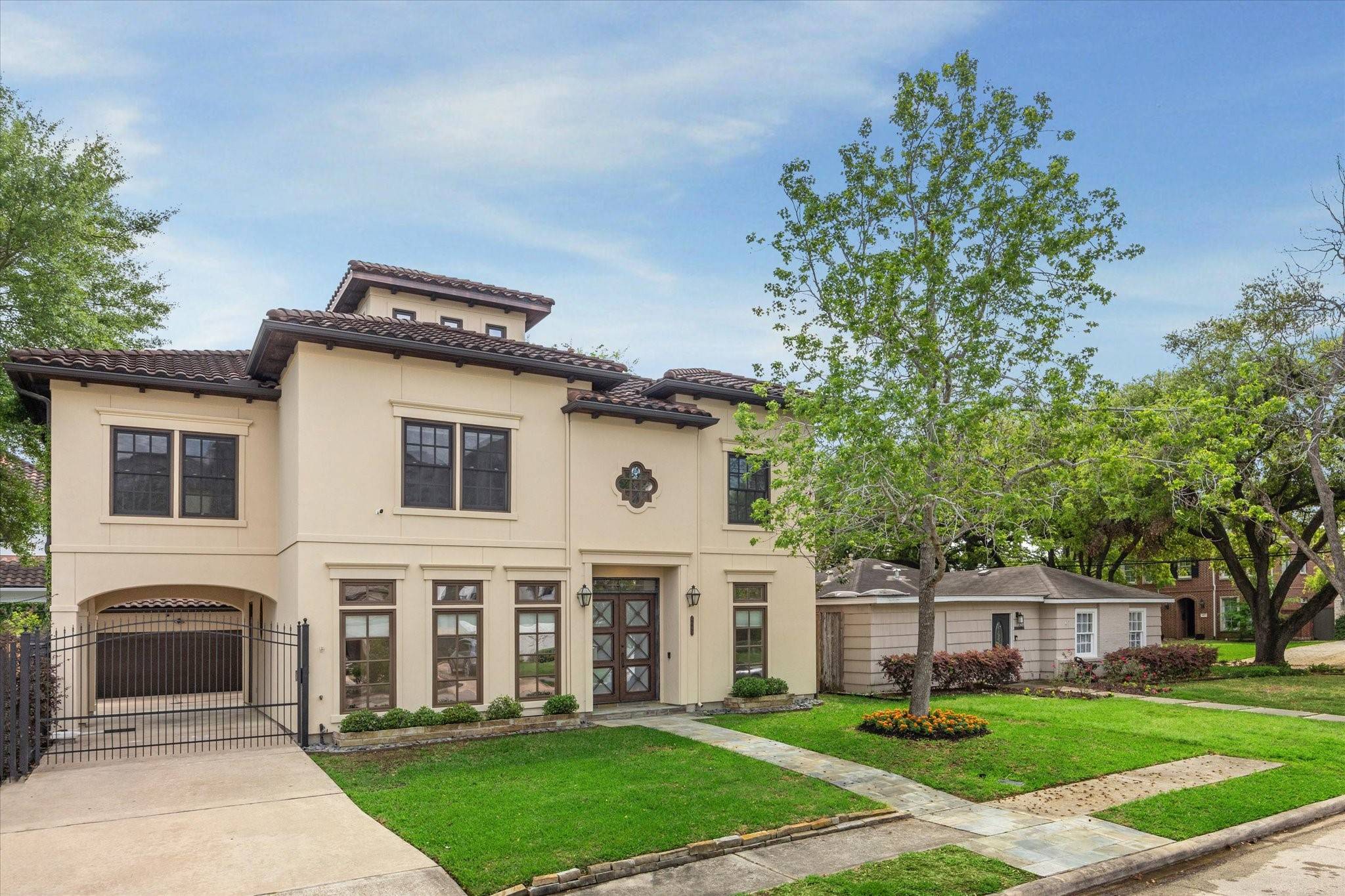 Houston, TX 77007,6043 Rose ST