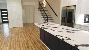 Houston, TX 77033,5126 Lyndhurst Drive DR #B