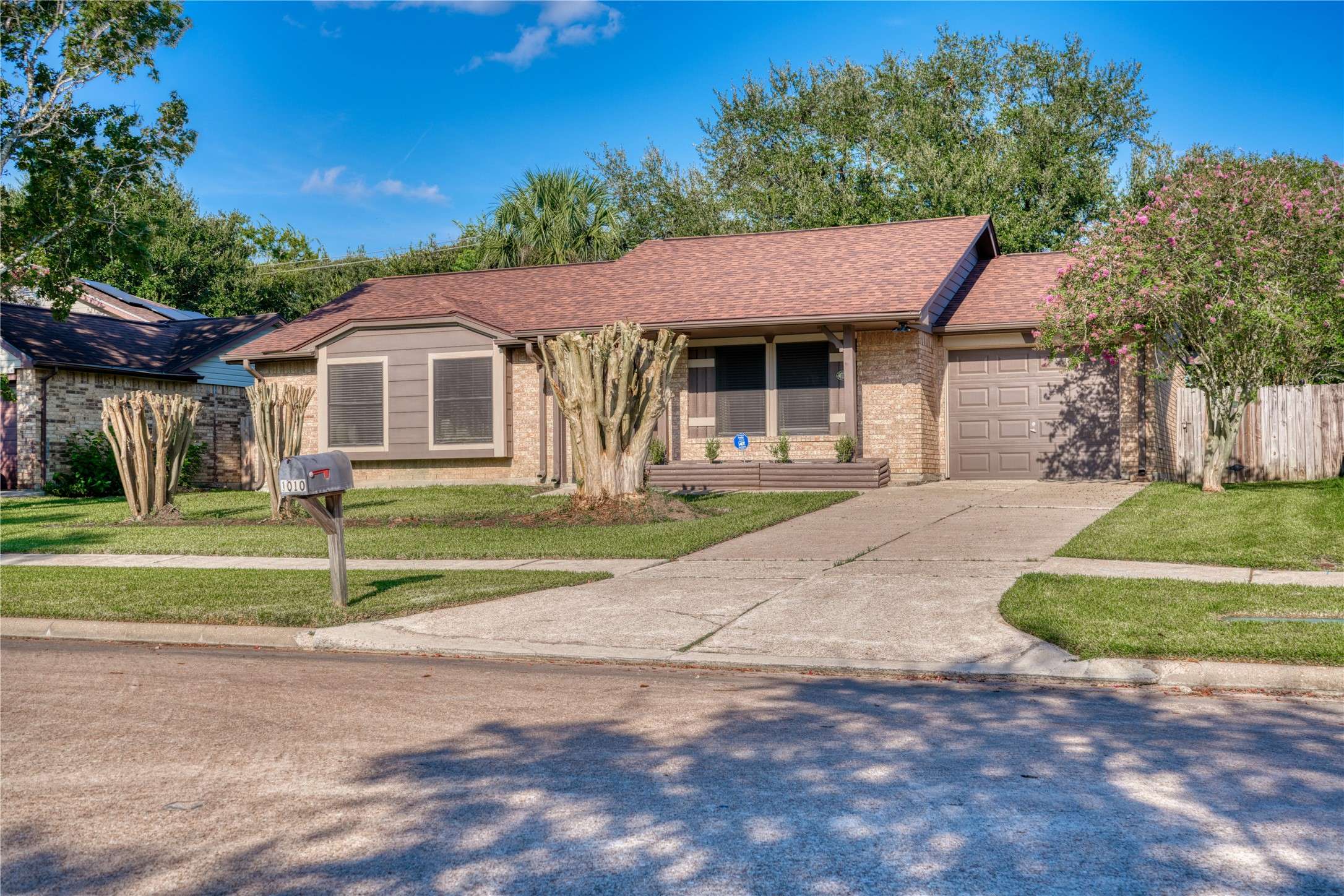 League City, TX 77573,1010 Dixie DR
