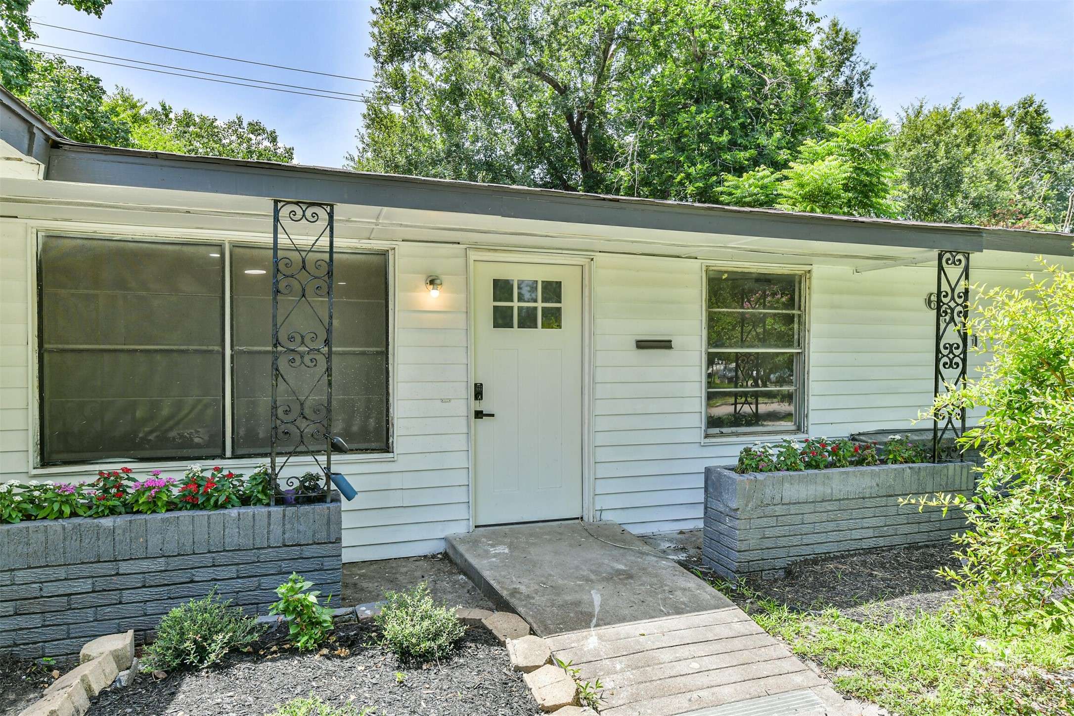 Houston, TX 77021,6511 Beekman RD