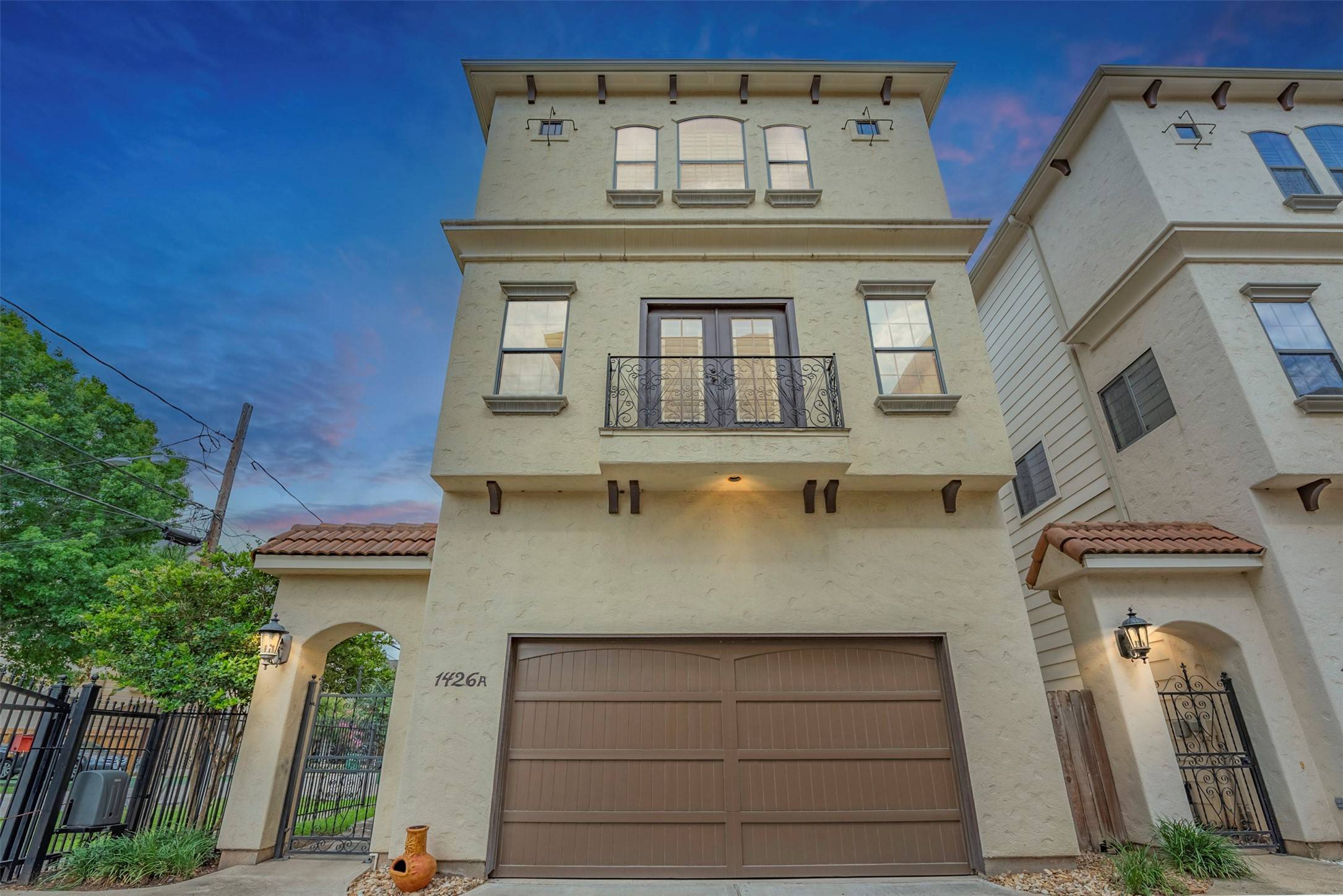 Houston, TX 77008,1426 W 21st ST #A