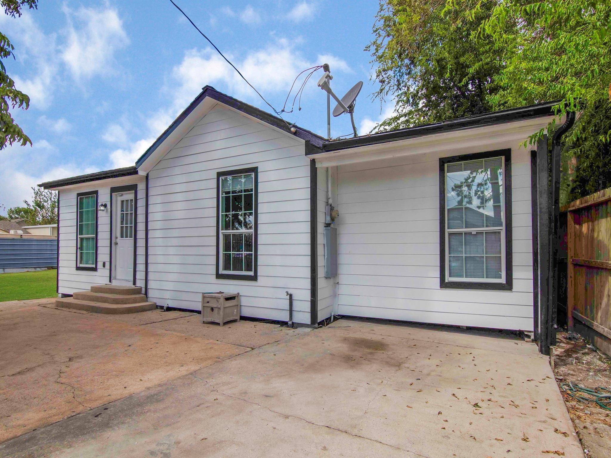 Houston, TX 77022,723 Doverside ST
