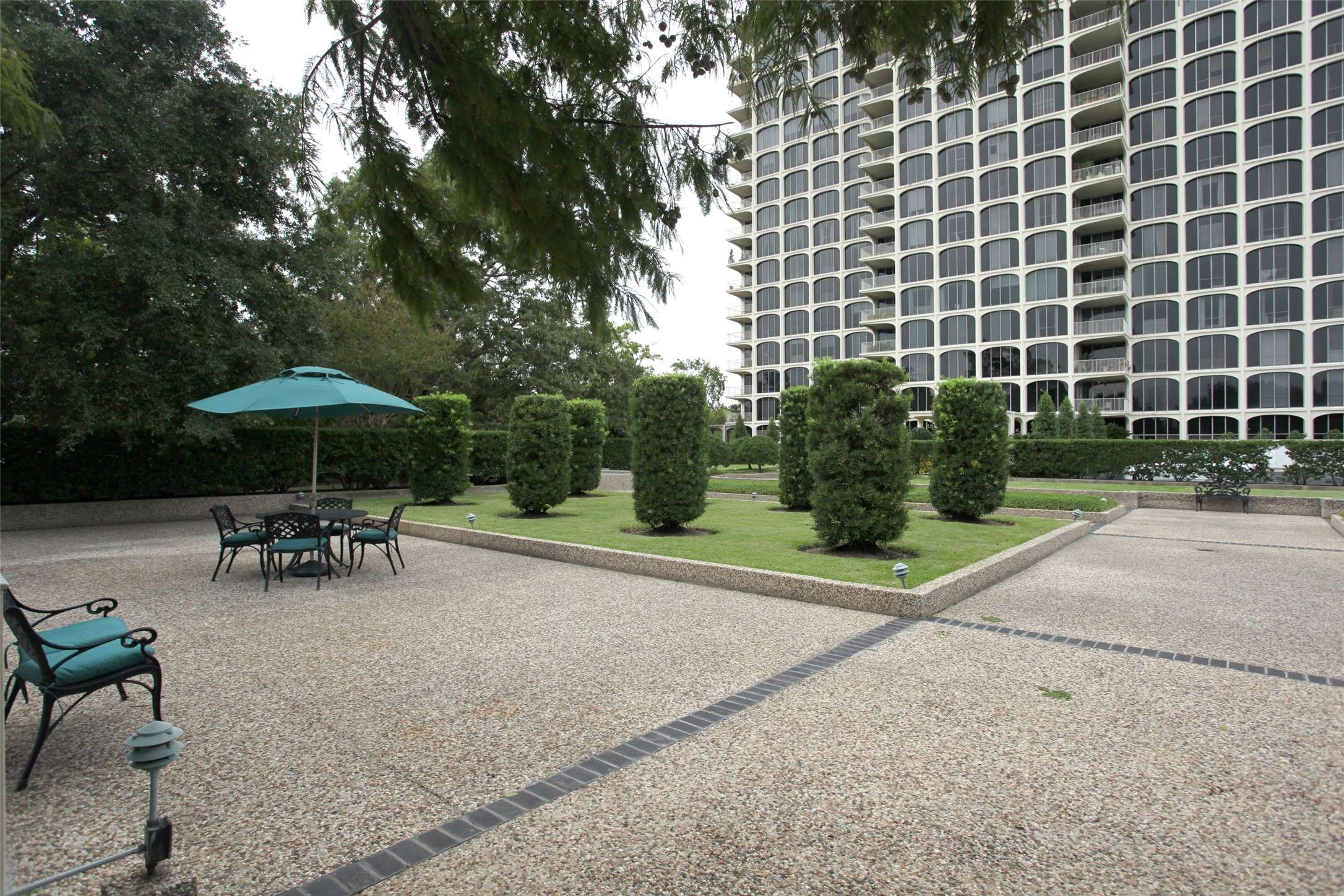 Houston, TX 77027,3711 San Felipe ST #8D
