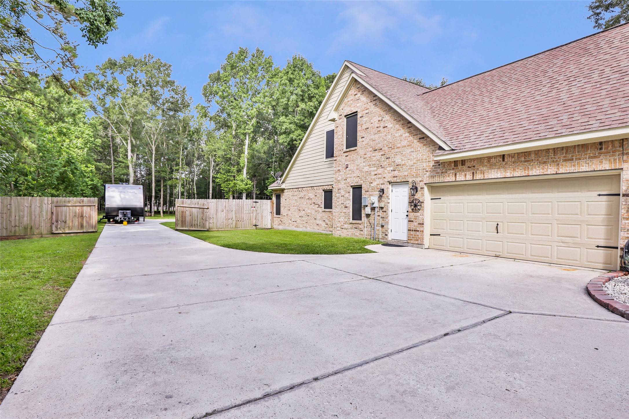 Houston, TX 77336,1018 N Commons View DR