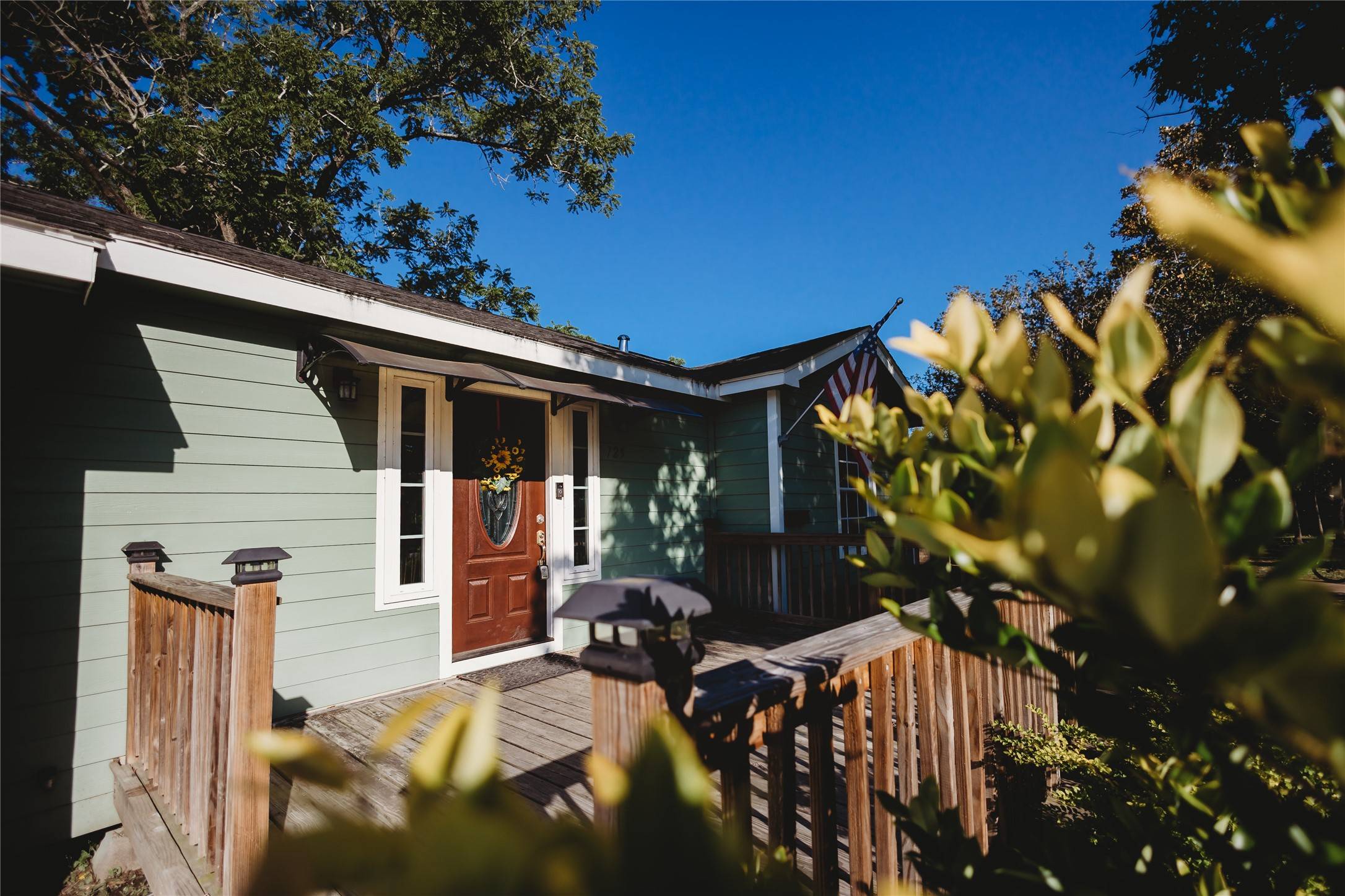 West Columbia, TX 77486,725 Loggins DR