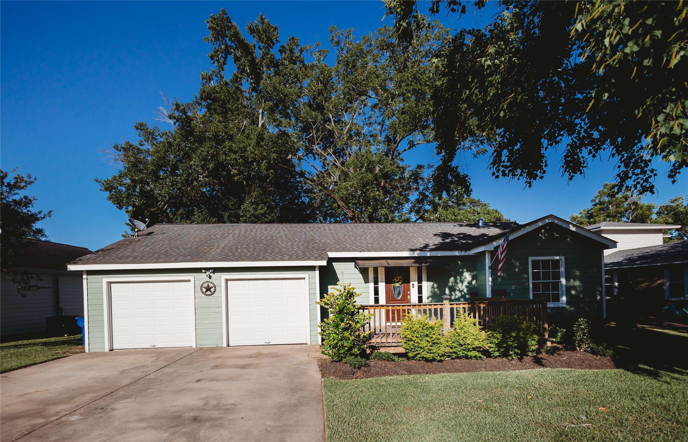 West Columbia, TX 77486,725 Loggins DR