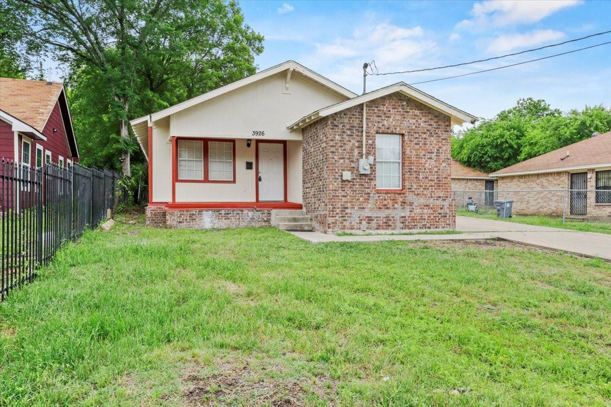 Dallas, TX 75216,3926 S Denley DR