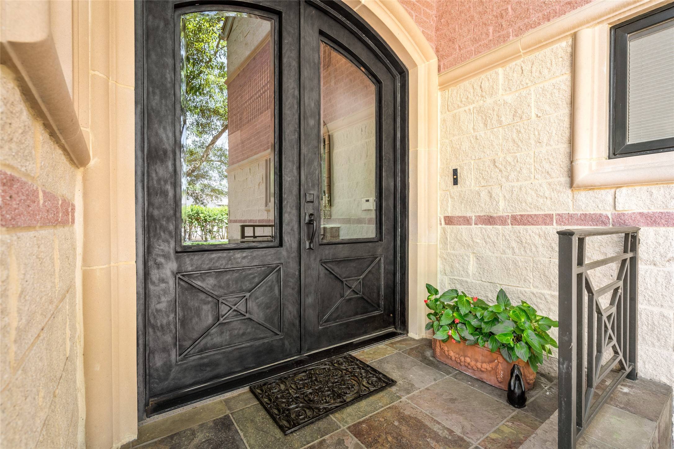 Houston, TX 77056,115 Glynn WAY