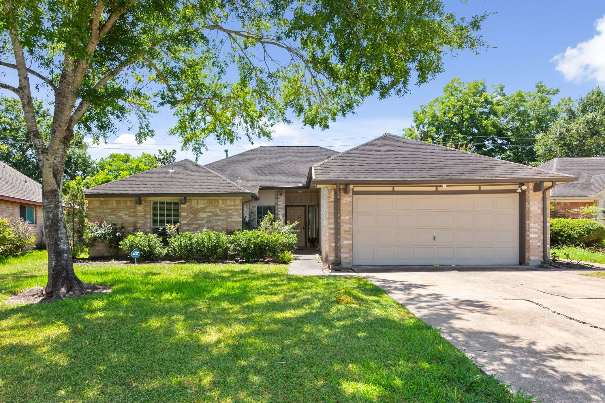 Stafford, TX 77477,338 Dukes BND