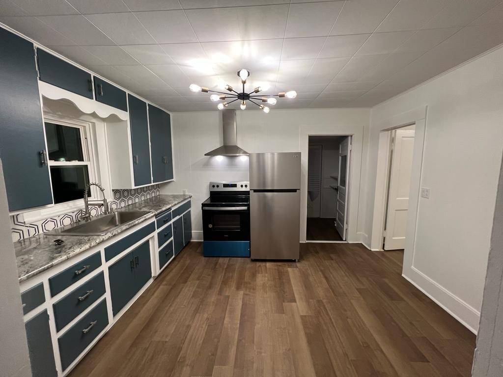 Mclean, TX 79061,111 2nd ST