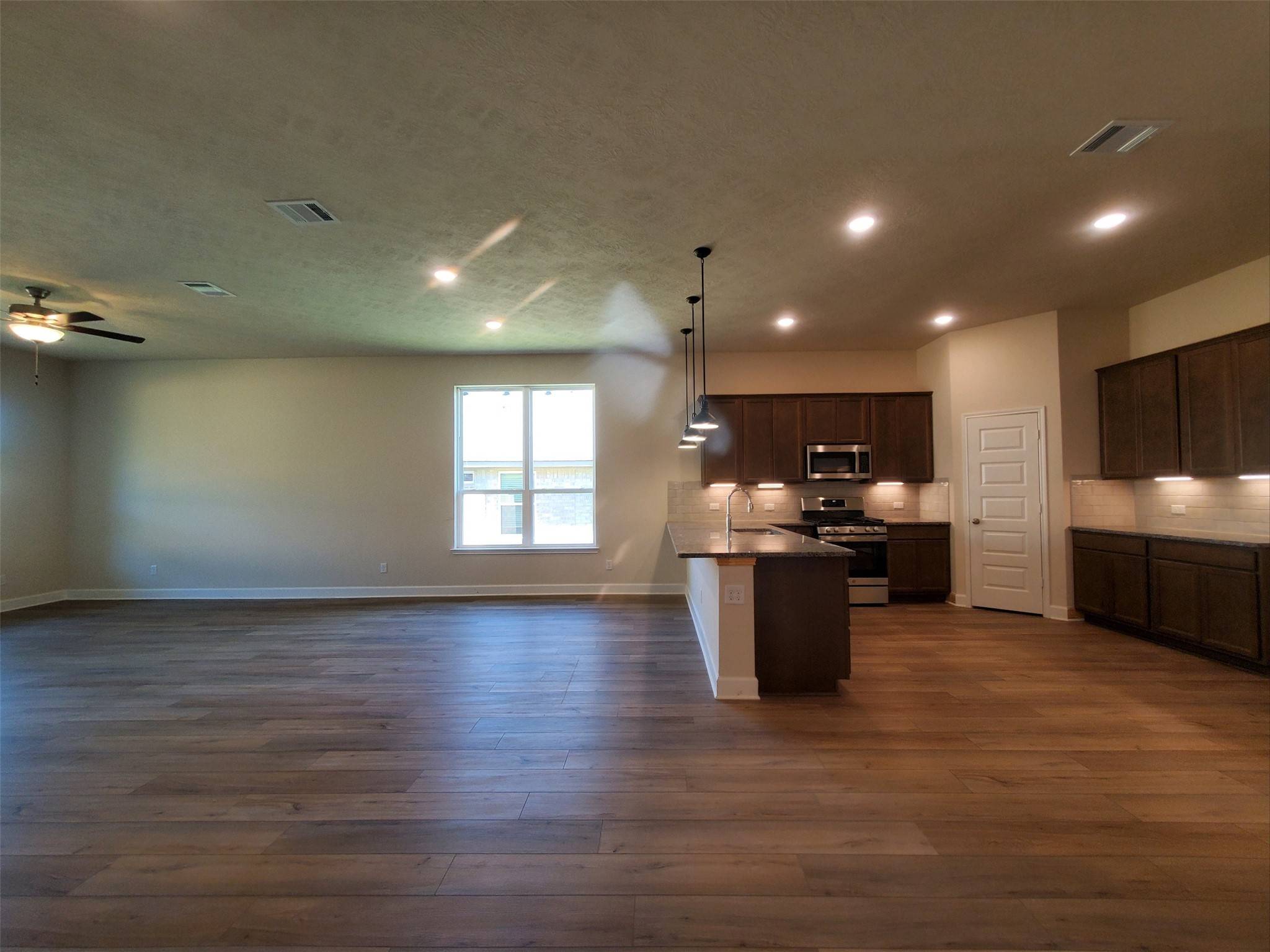 Brenham, TX 77833,2034 Winepress RD