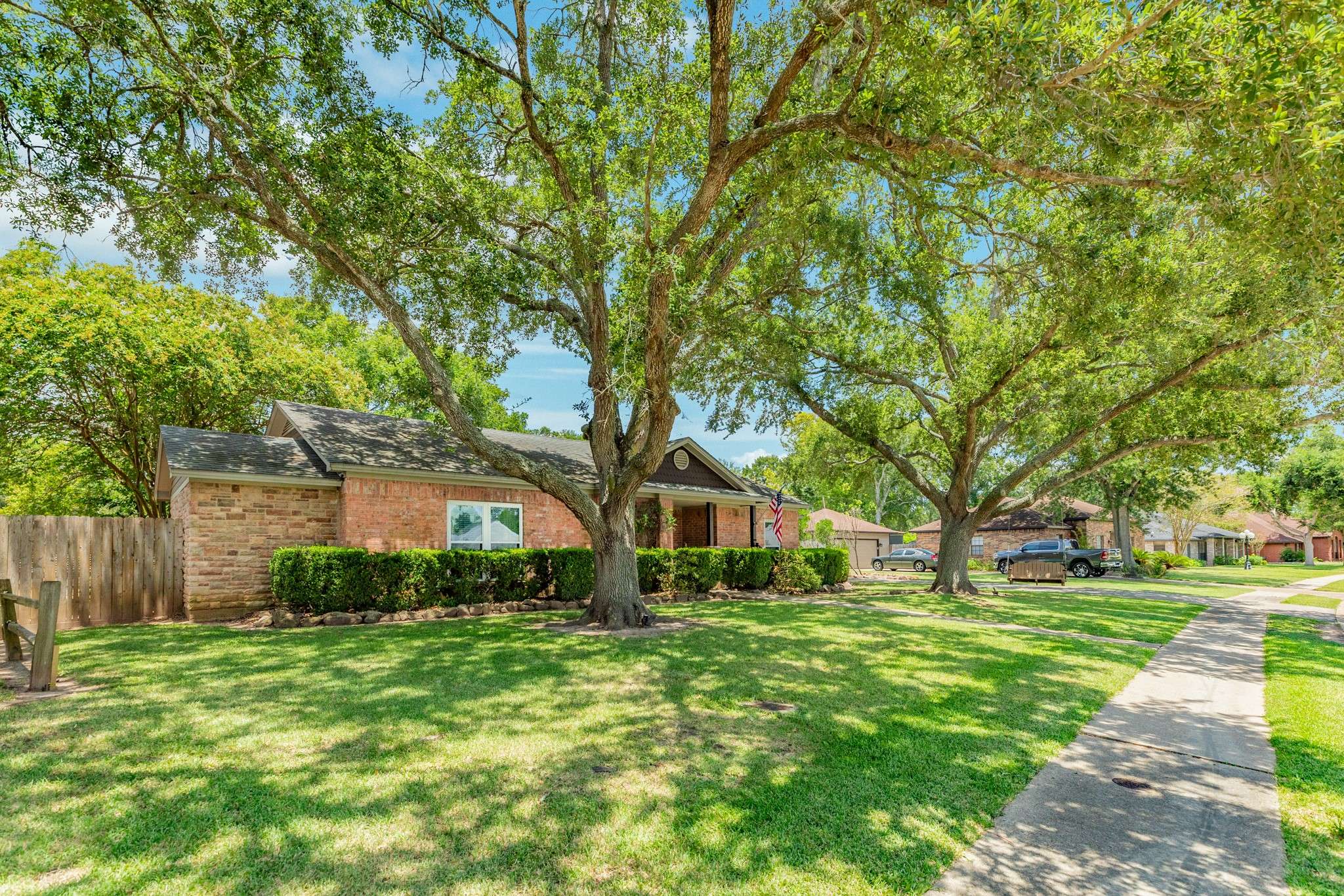 Lake Jackson, TX 77566,229 Any Way ST
