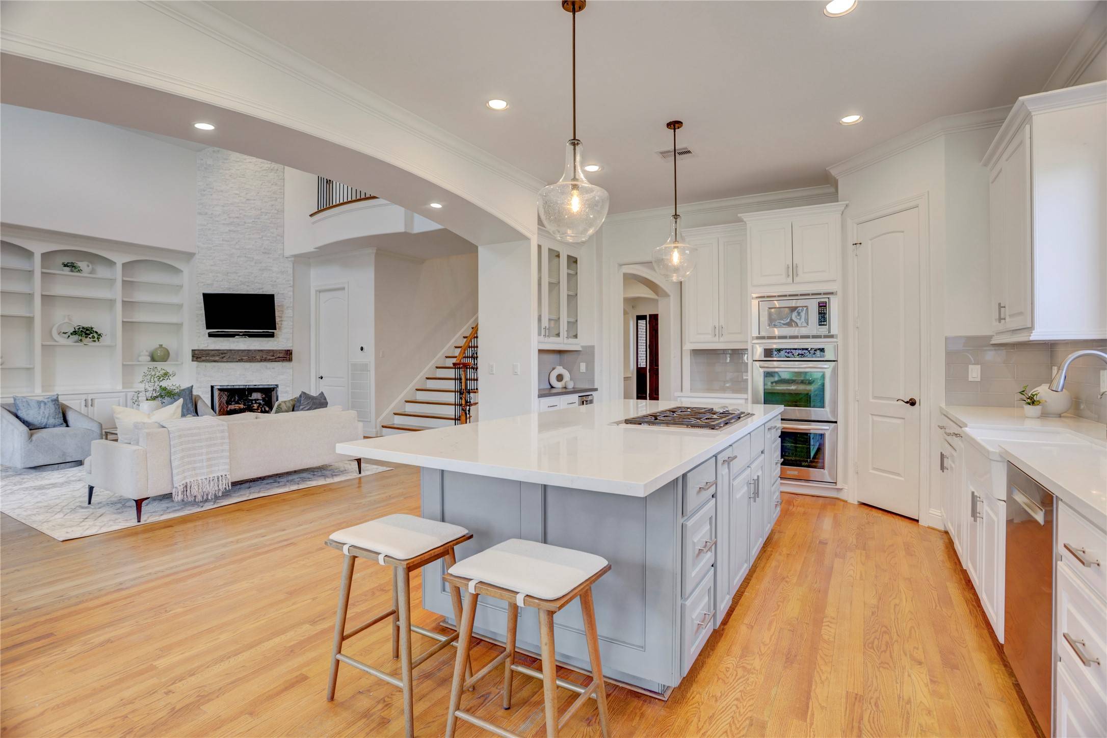 Houston, TX 77025,3711 Tartan LN