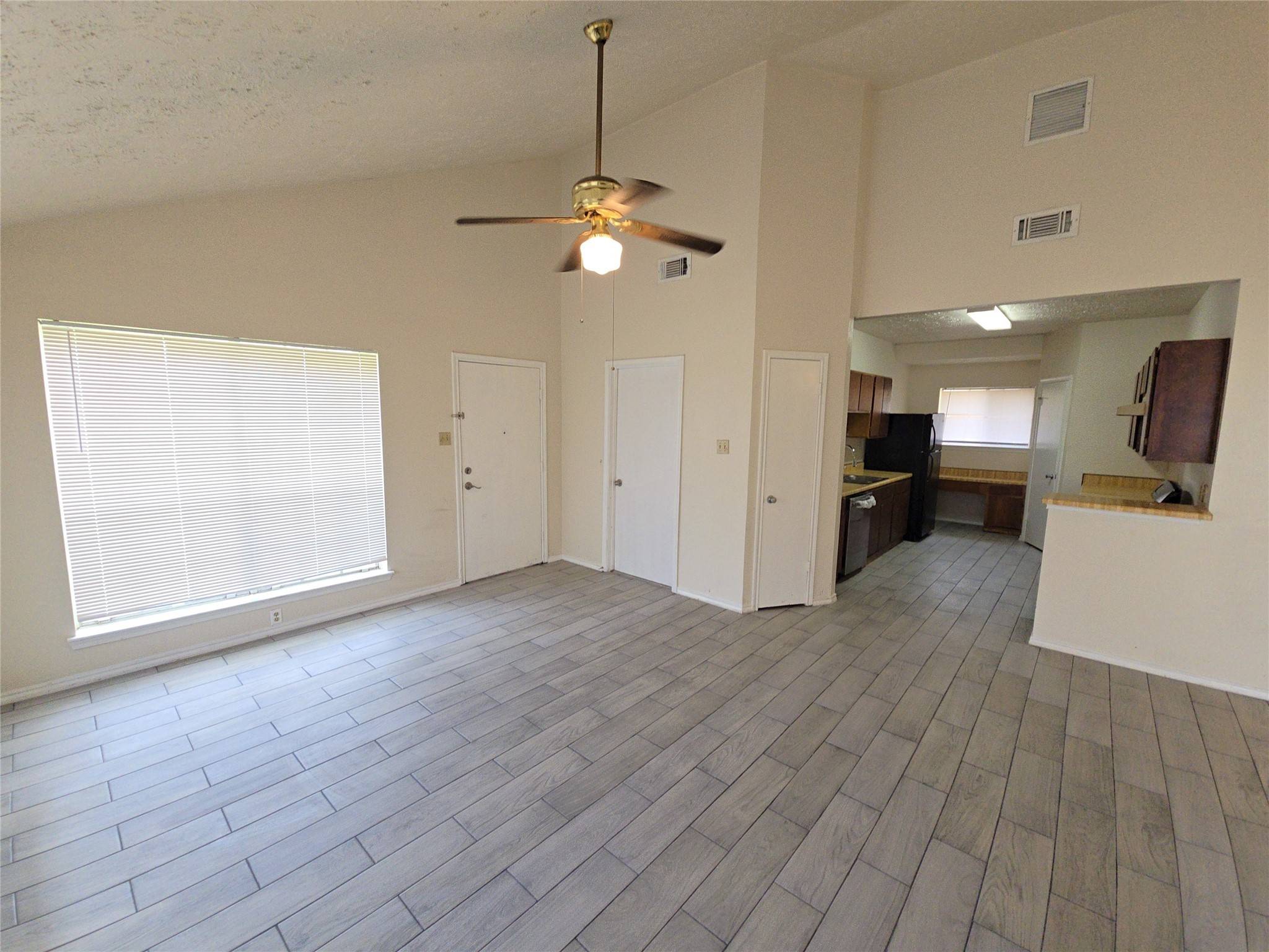 Houston, TX 77066,3930 Mohlerbruk DR