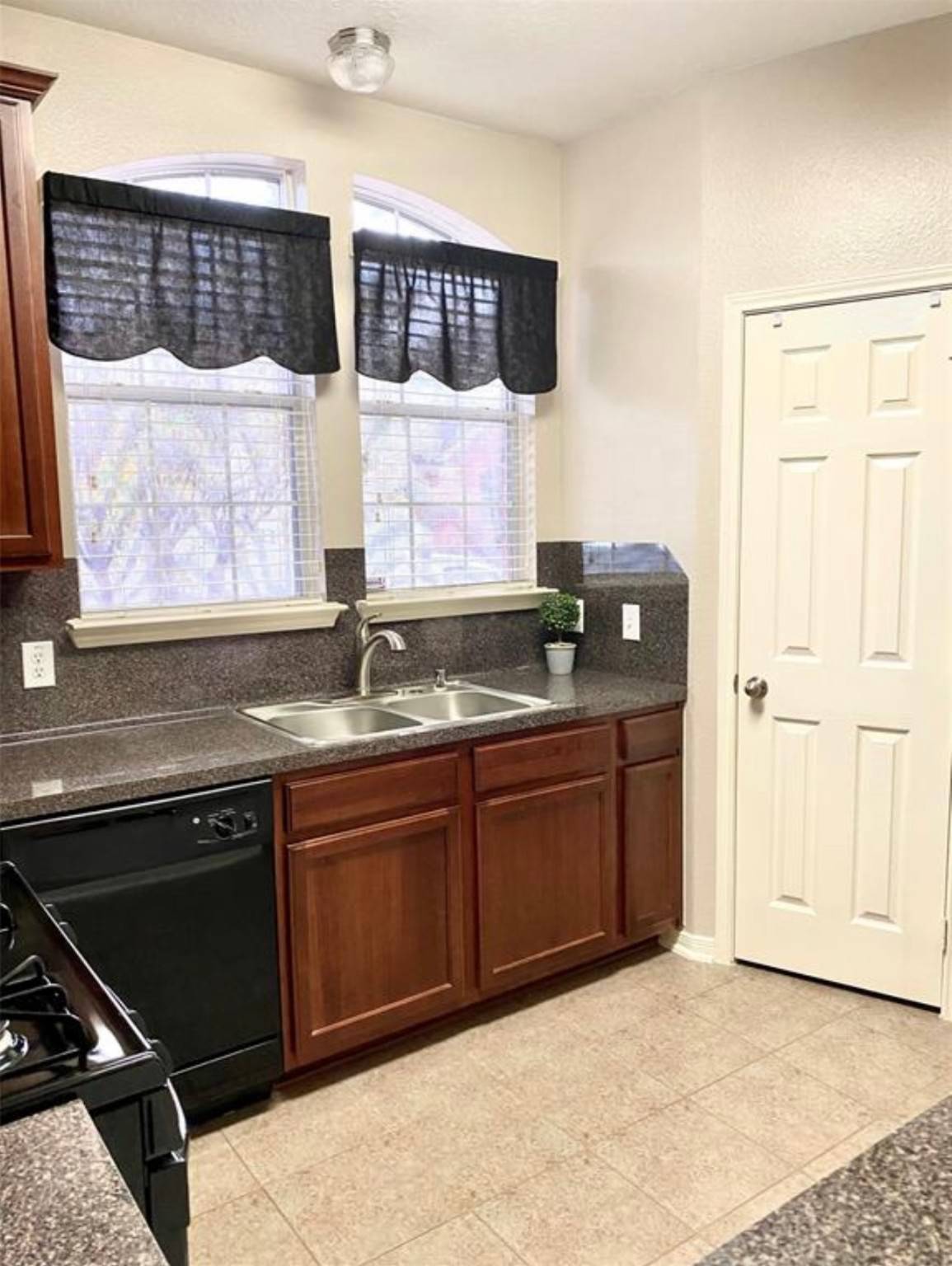 Pasadena, TX 77504,1511 Village Townhome DR