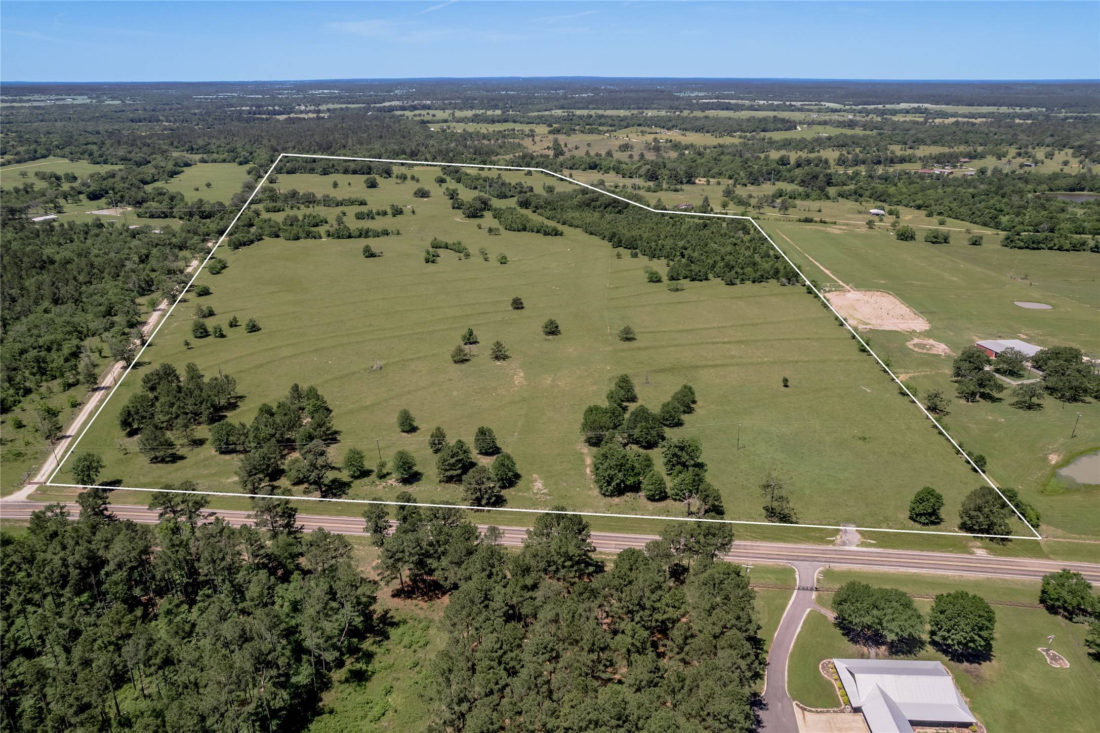 Huntsville, TX 77320,94.888 FM 2550