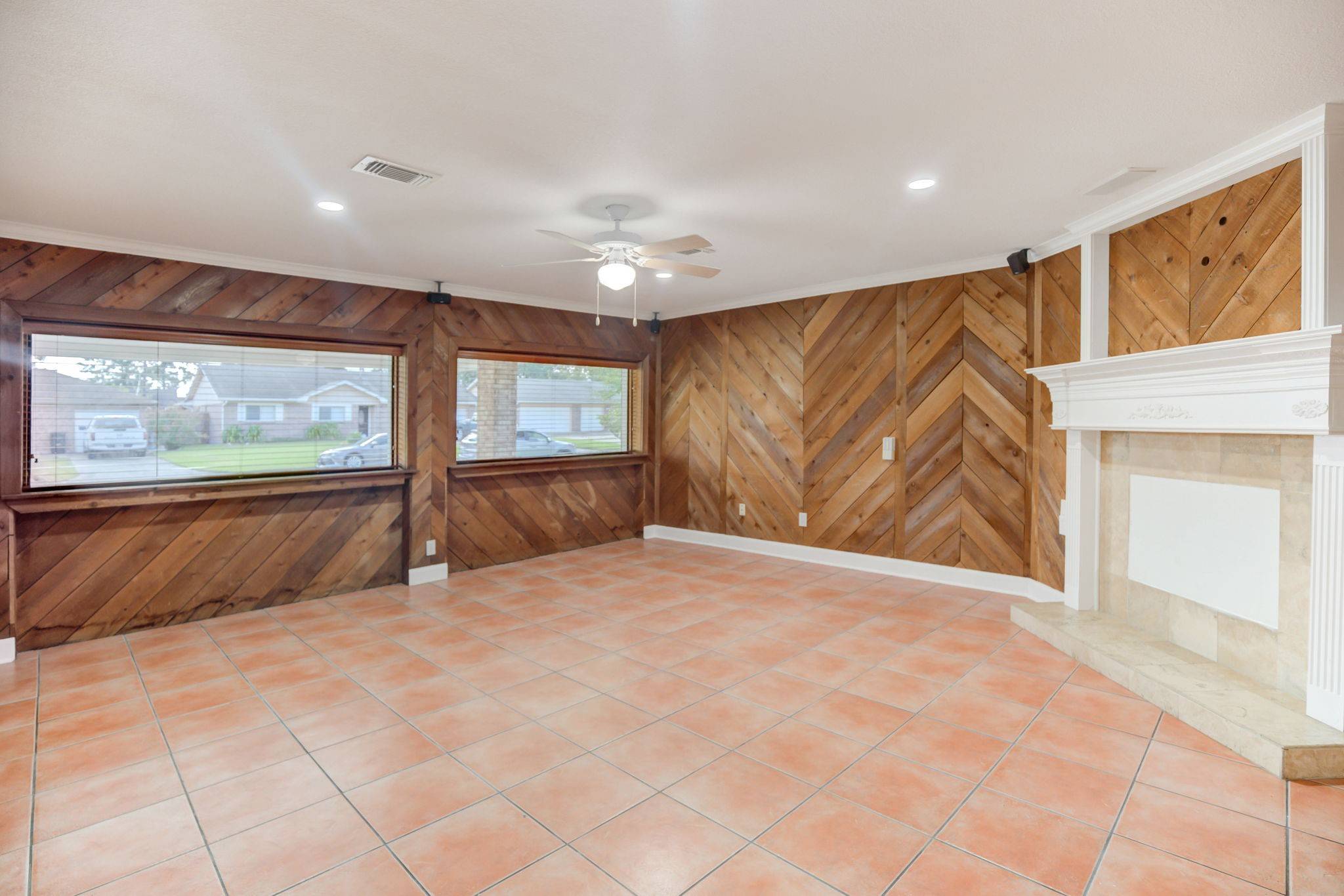 Channelview, TX 77530,726 Parkhill ST