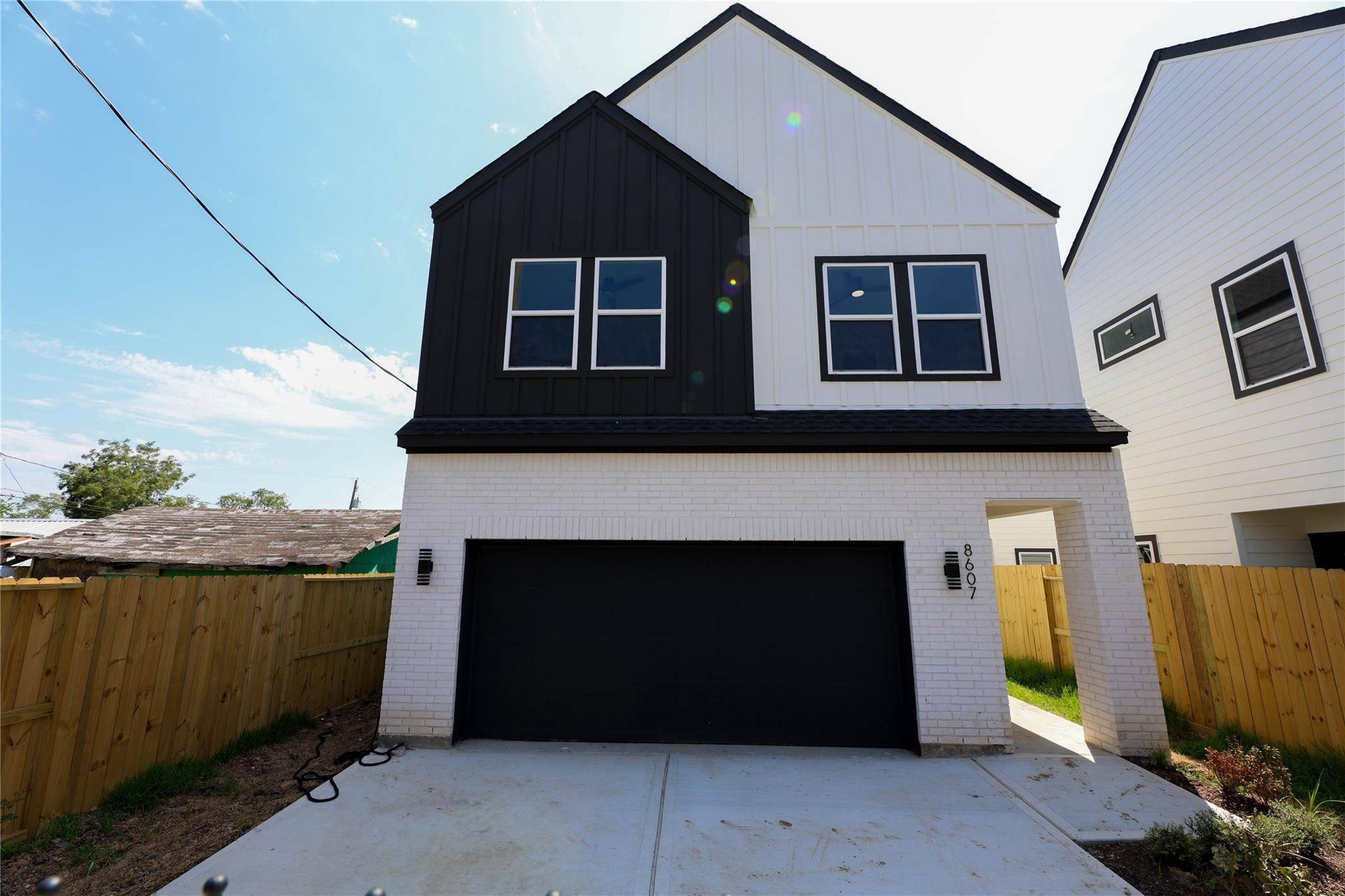 Houston, TX 77051,8607 Edgar ST