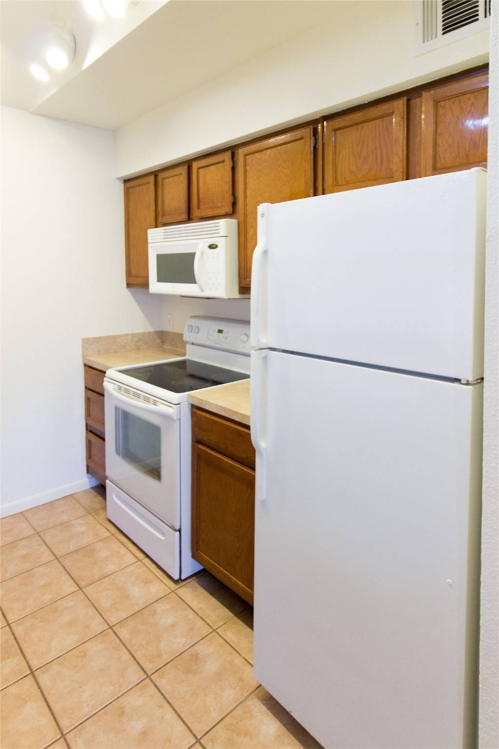 Houston, TX 77054,2121 El Paseo ST #1706