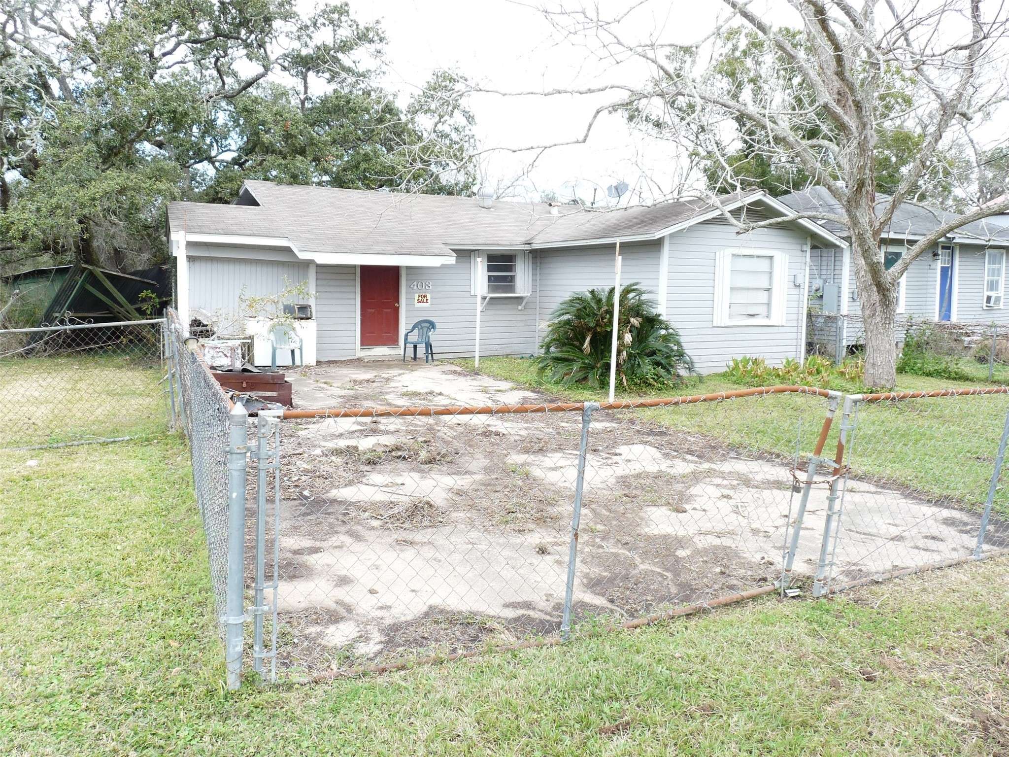 Liverpool, TX 77577,403 Treasure DR