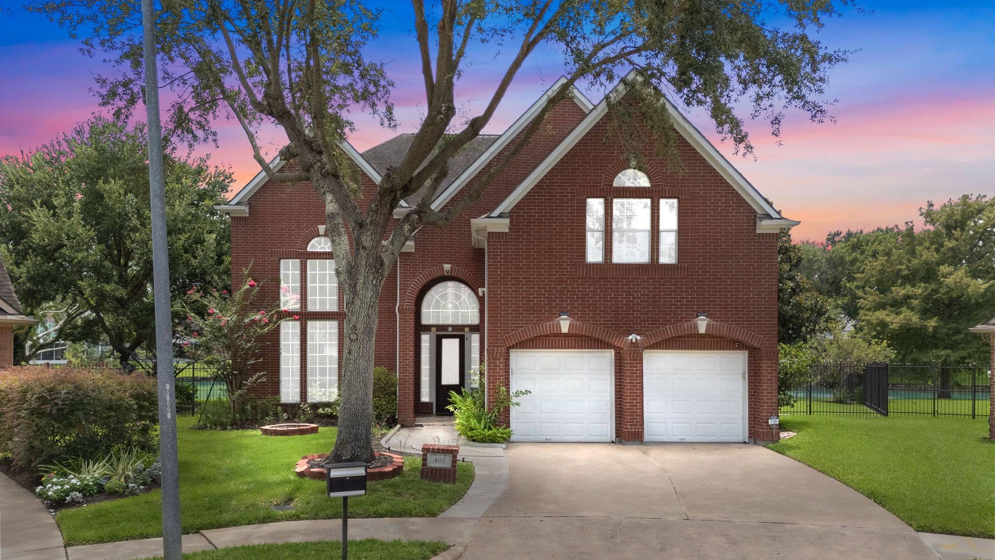 Sugar Land, TX 77478,403 Brook Shore CT