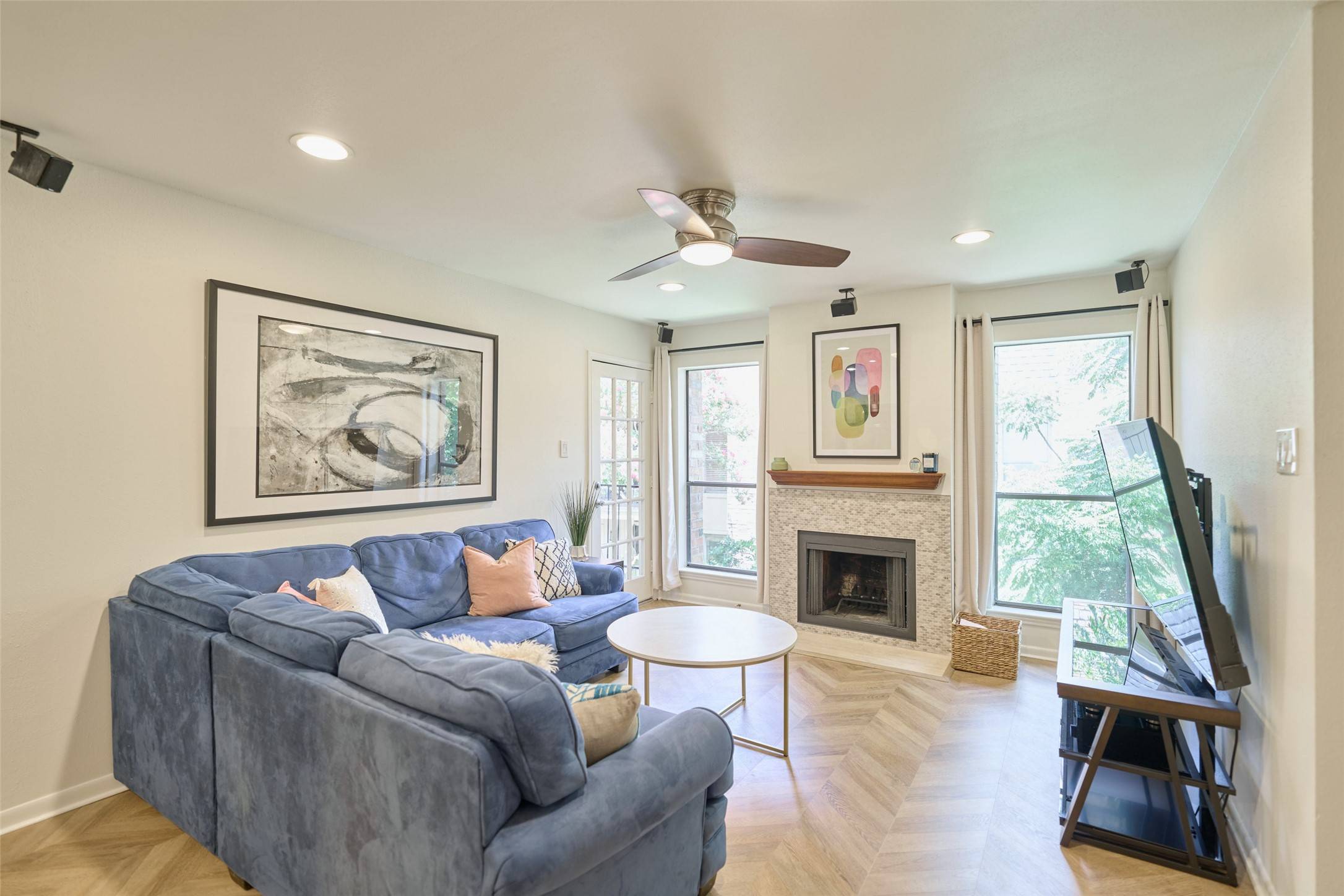 Houston, TX 77019,1601 S Shepherd DR #222