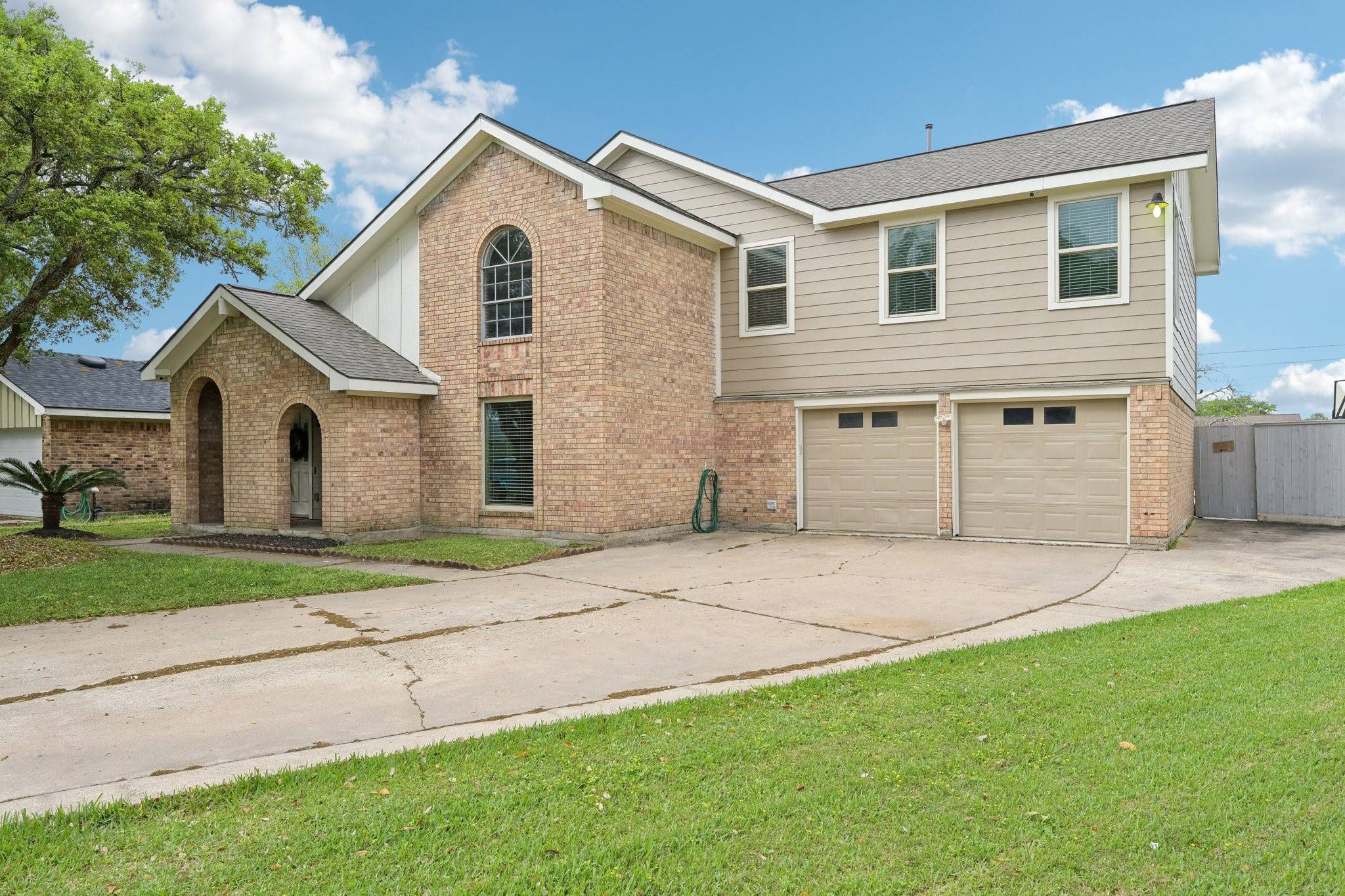 La Porte, TX 77571,10307 Shell Rock RD