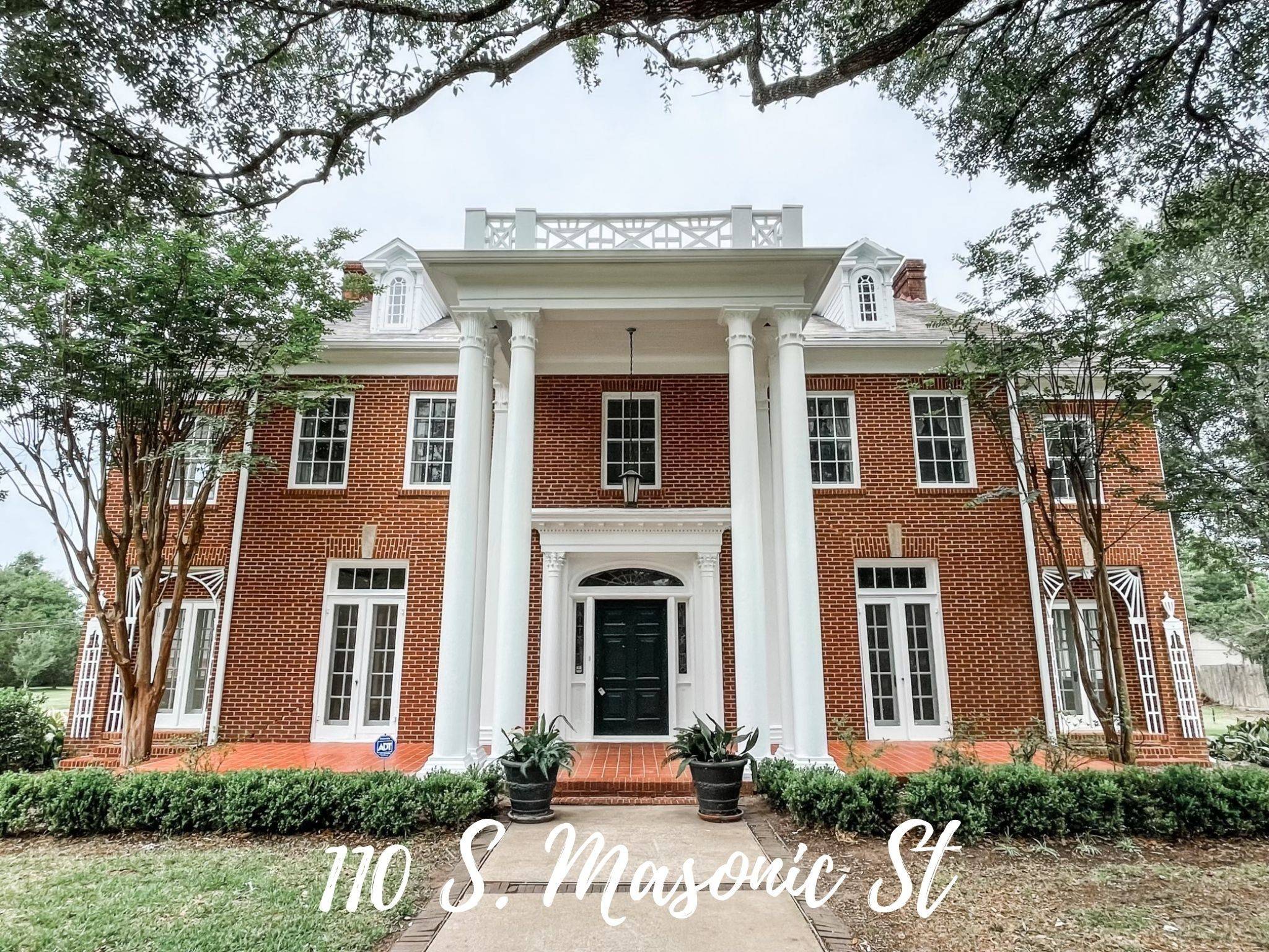 Bellville, TX 77418,110 S Masonic ST