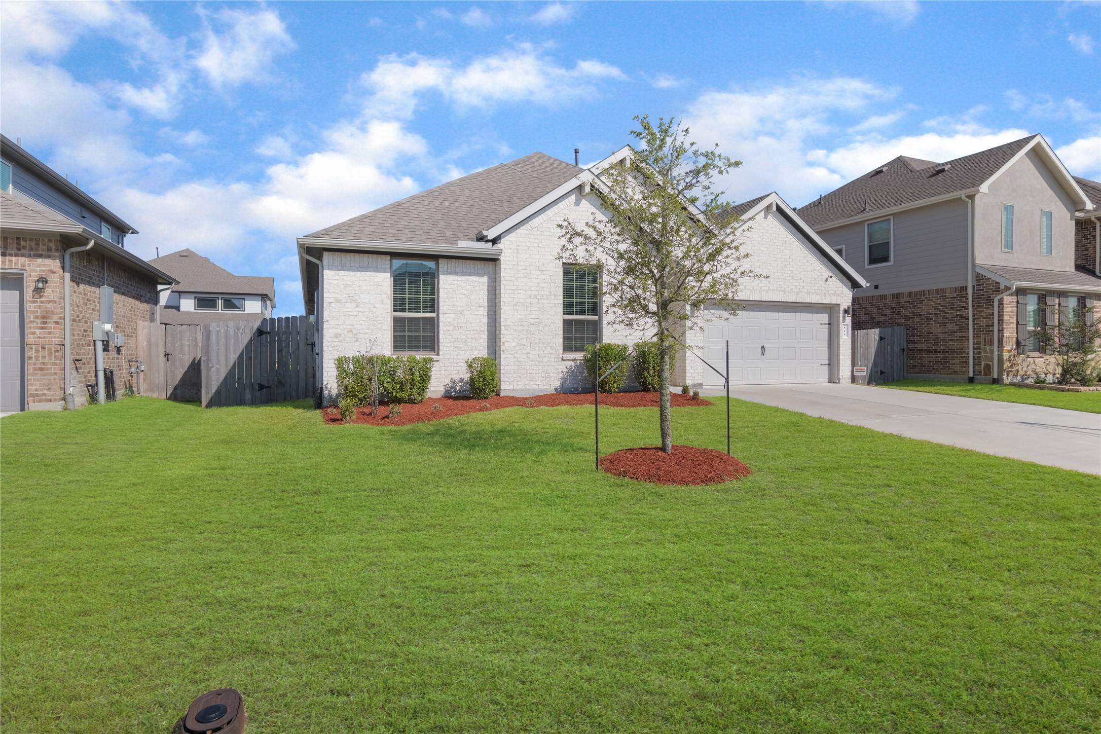 League City, TX 77573,819 Kingwood DR