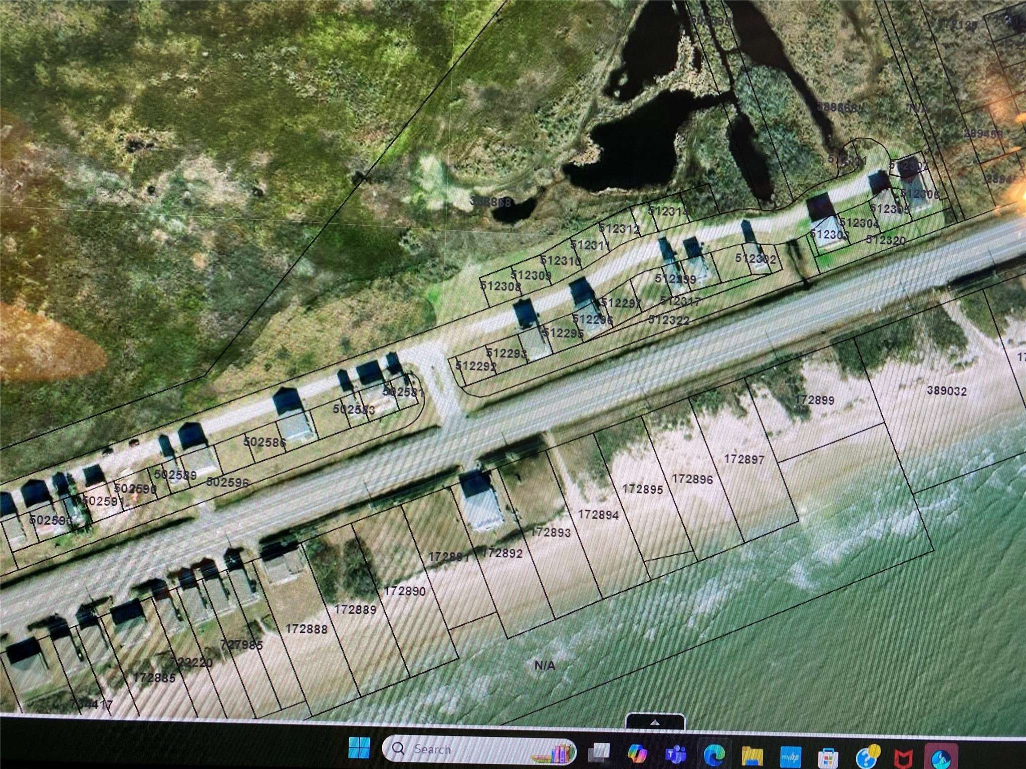 Gilchrist, TX 77617,2566 Audubon AVE