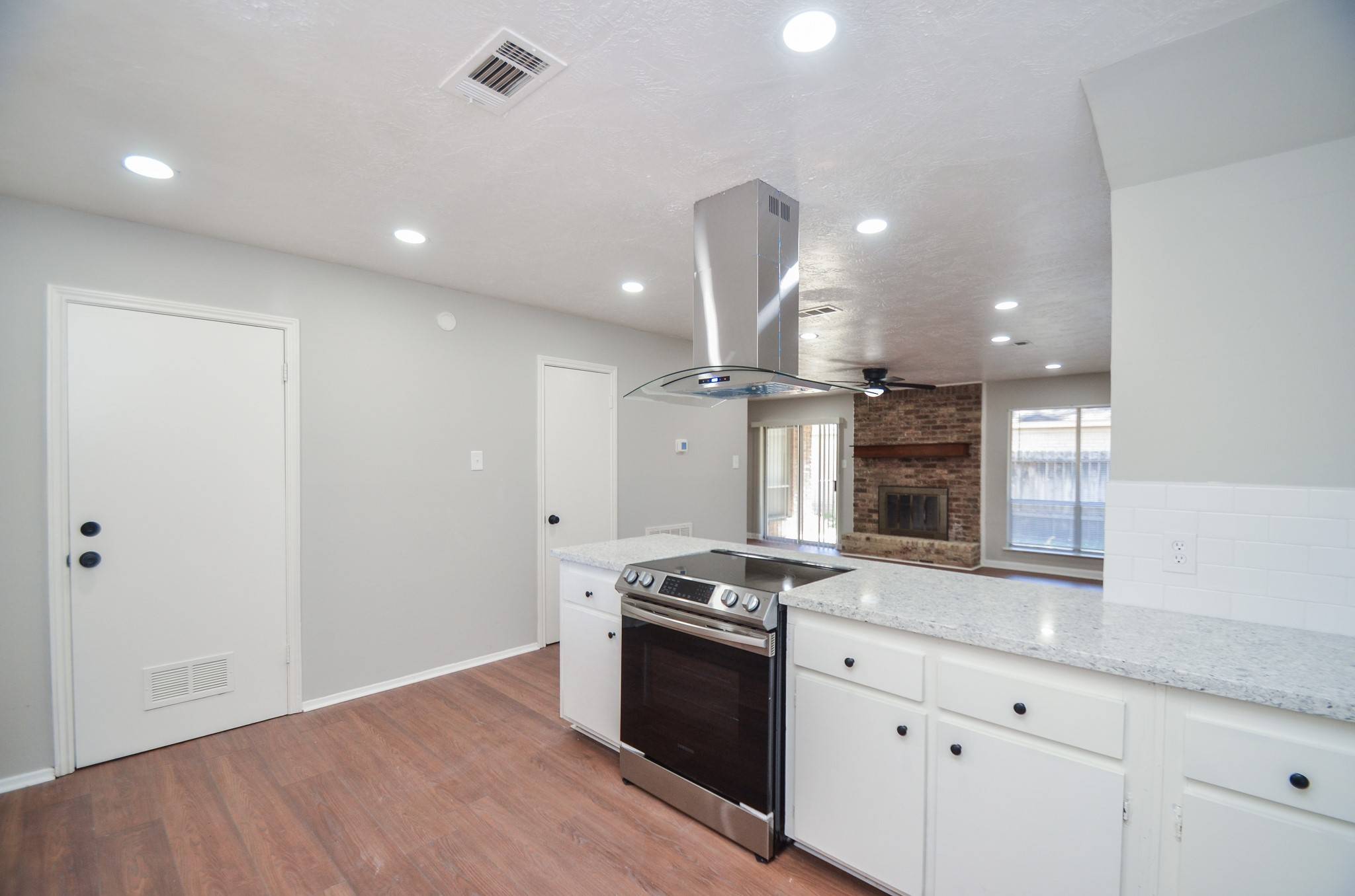 Conroe, TX 77301,123 Cypress LN