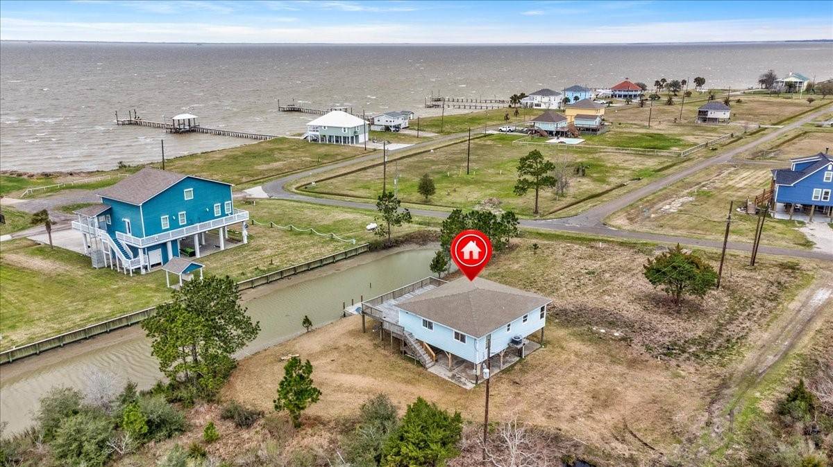 Smith Point, TX 77514,510 Flamingo DR