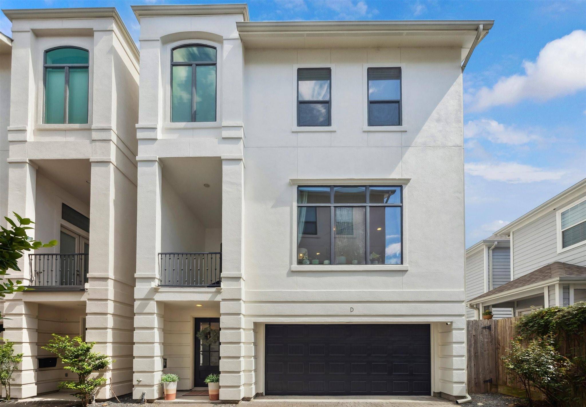 Houston, TX 77007,5729 Larkin ST #D