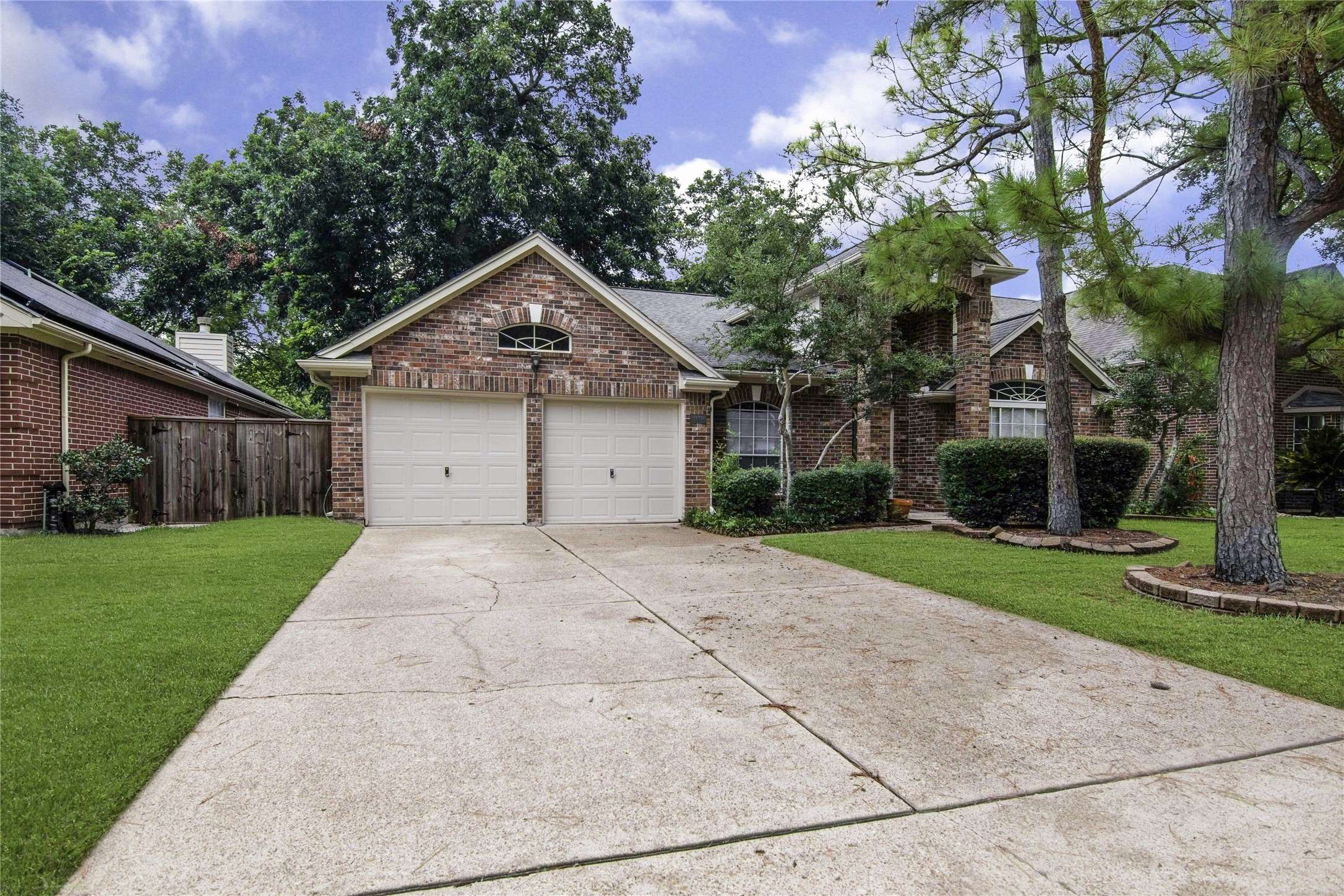 Sugar Land, TX 77479,6915 Shady LN