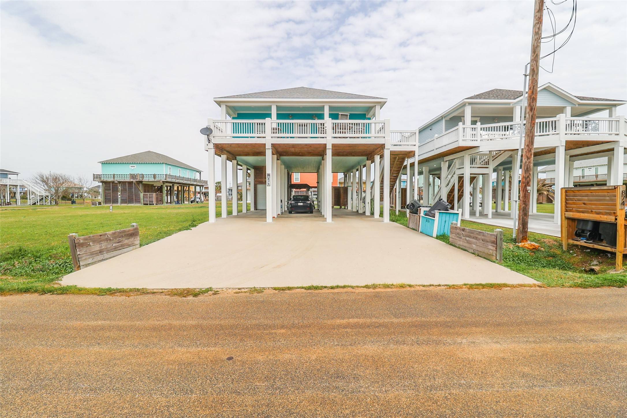 Port Bolivar, TX 77650,876 Palmetto DR