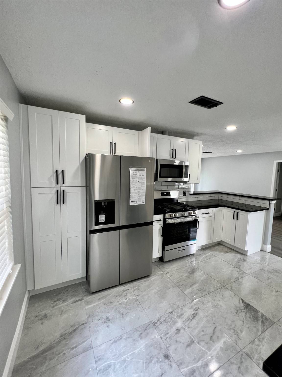 Houston, TX 77021,5154 Balkin ST