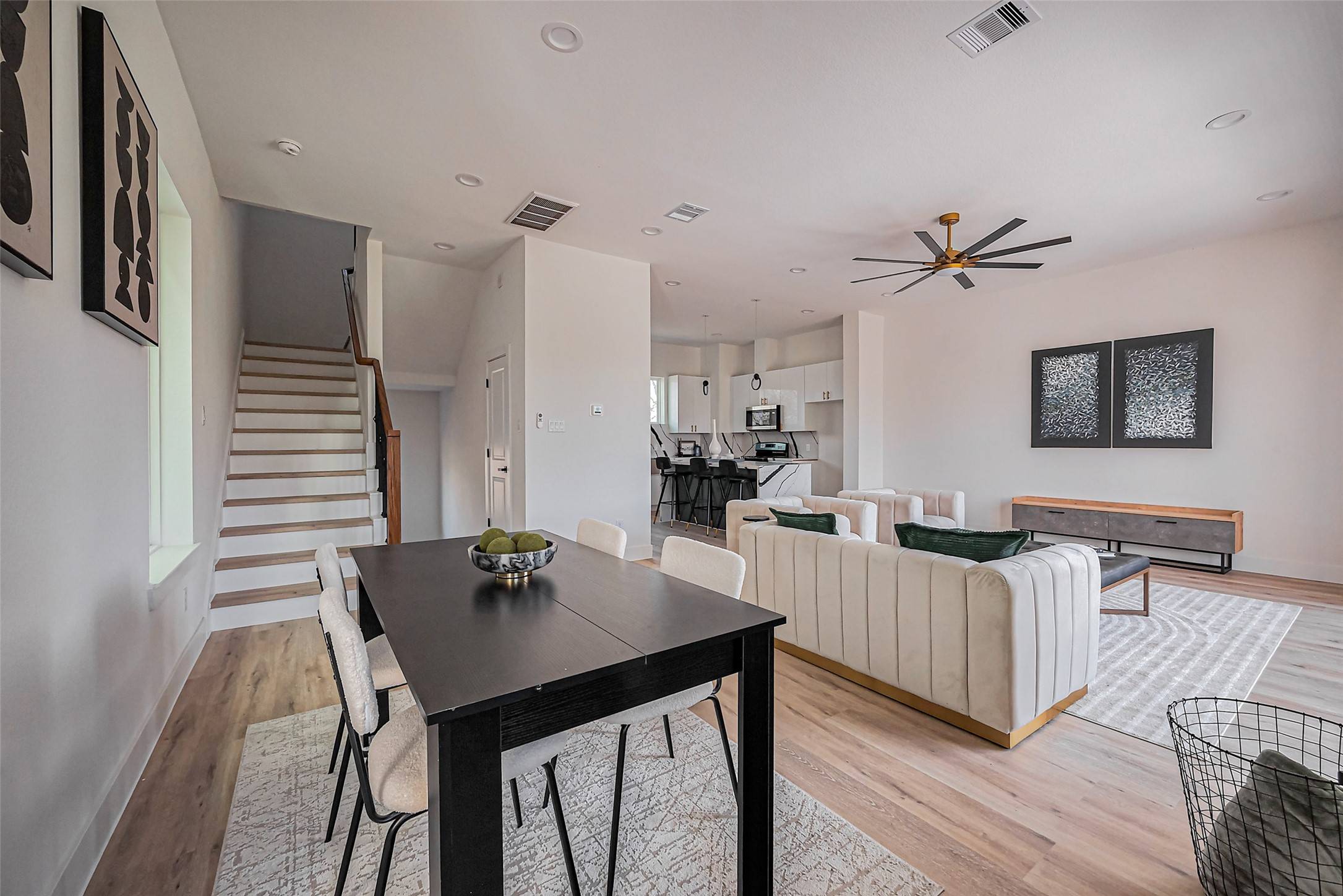 Houston, TX 77021,4211 Ward ST