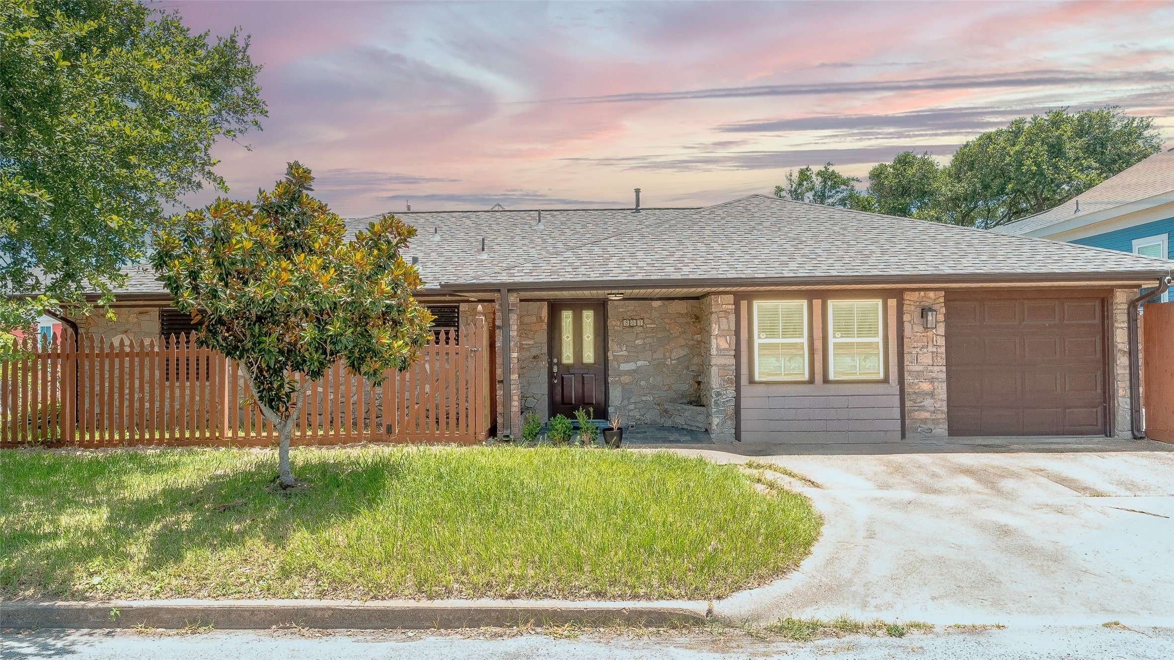 Galveston, TX 77550,803 Sealy ST