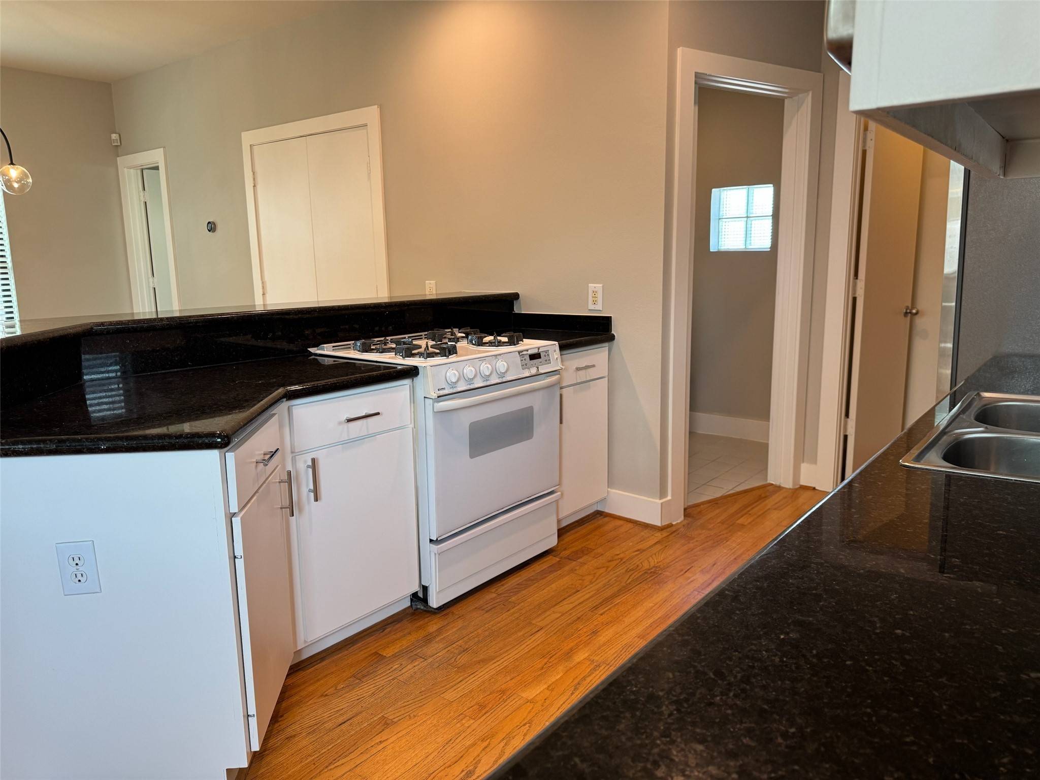 Houston, TX 77025,9716 Linkmeadow LN