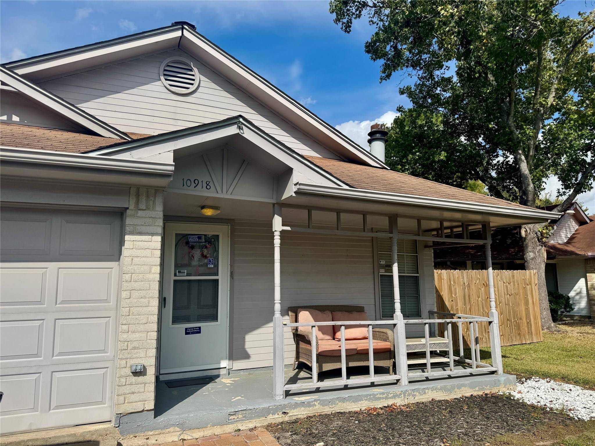 Sugar Land, TX 77498,10918 Spanish Grant DR