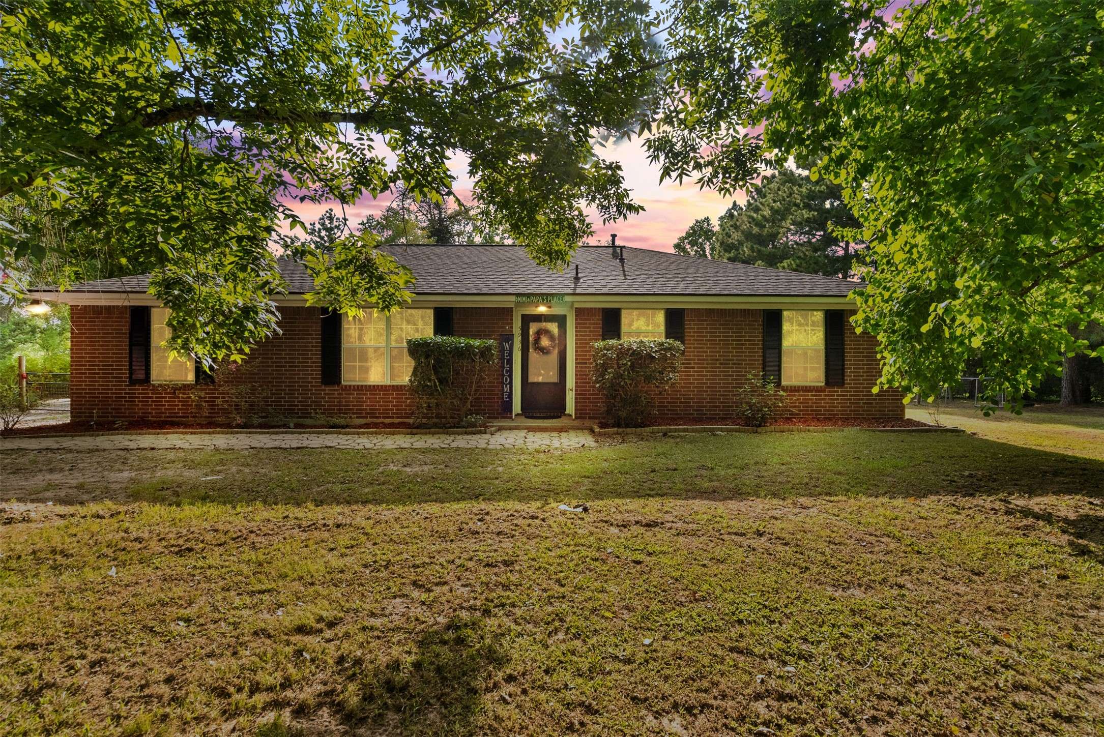 Votaw, TX 77585,5936 Rosier RD