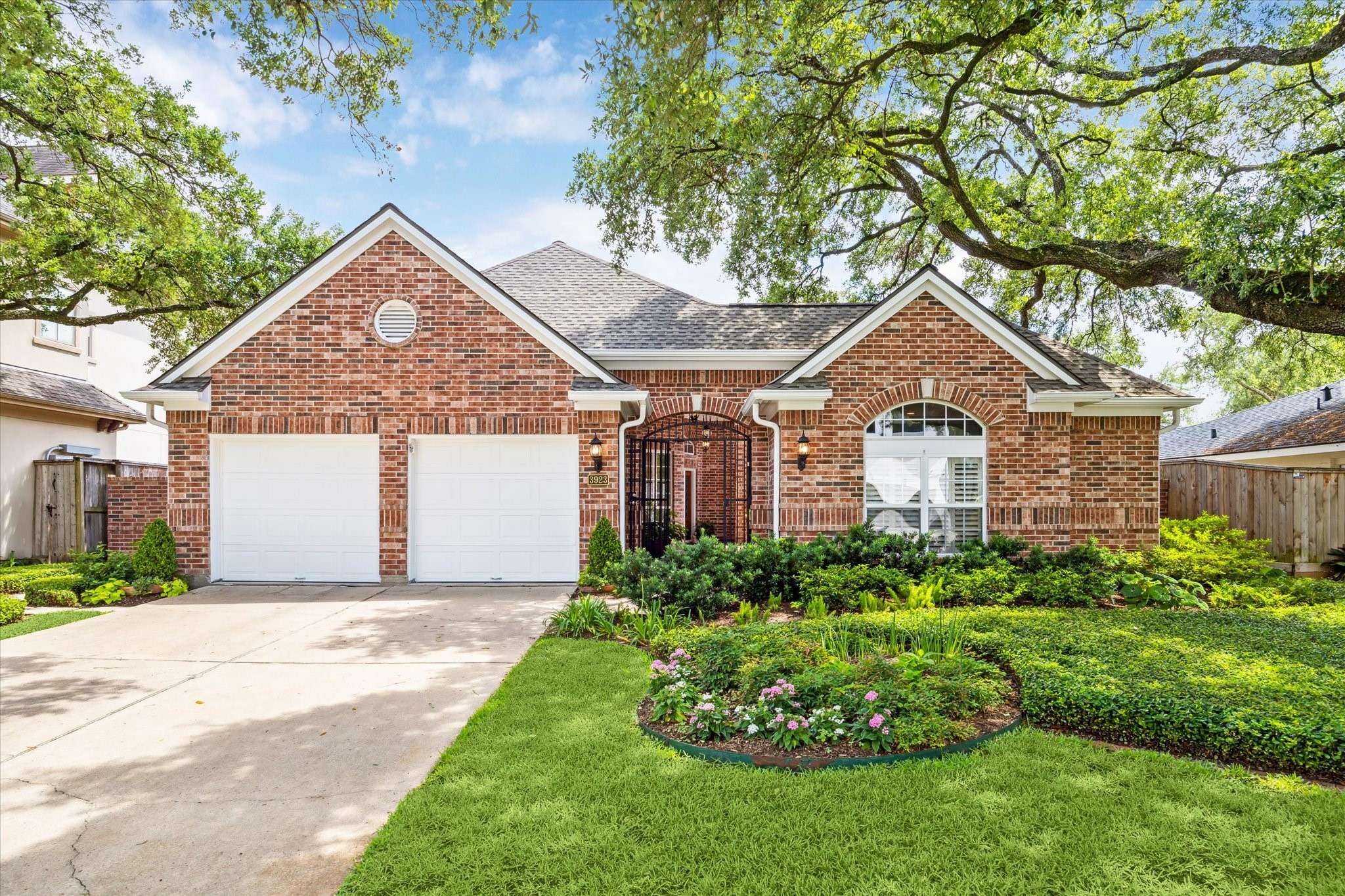 Houston, TX 77005,3923 Drake ST