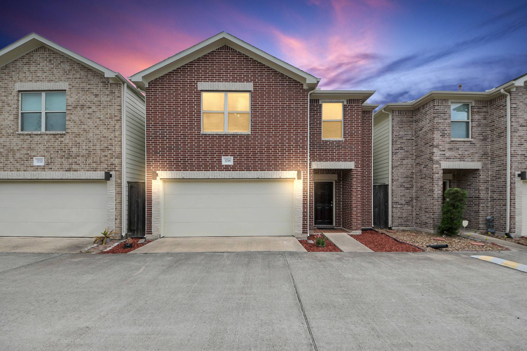 Houston, TX 77025,3718 Main Poplar DR