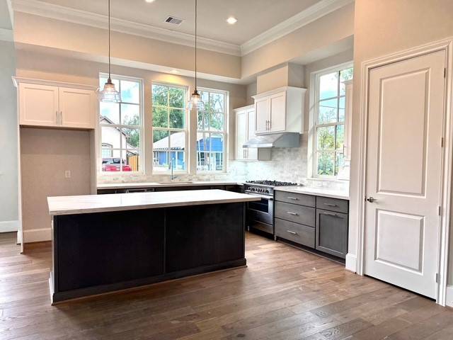 Houston, TX 77023,606 Delmar