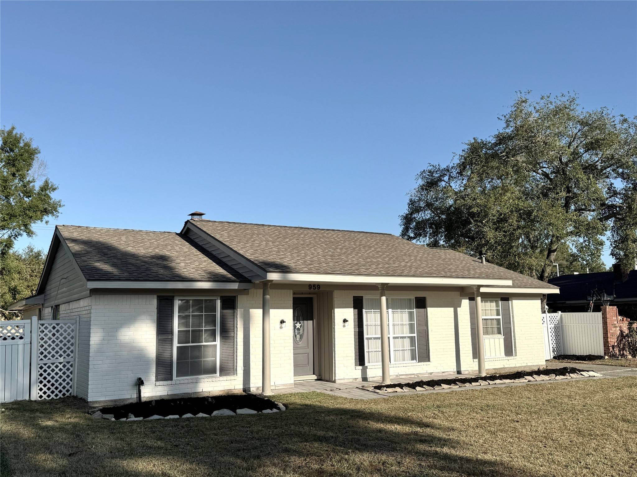 Houston, TX 77062,959 Festival DR